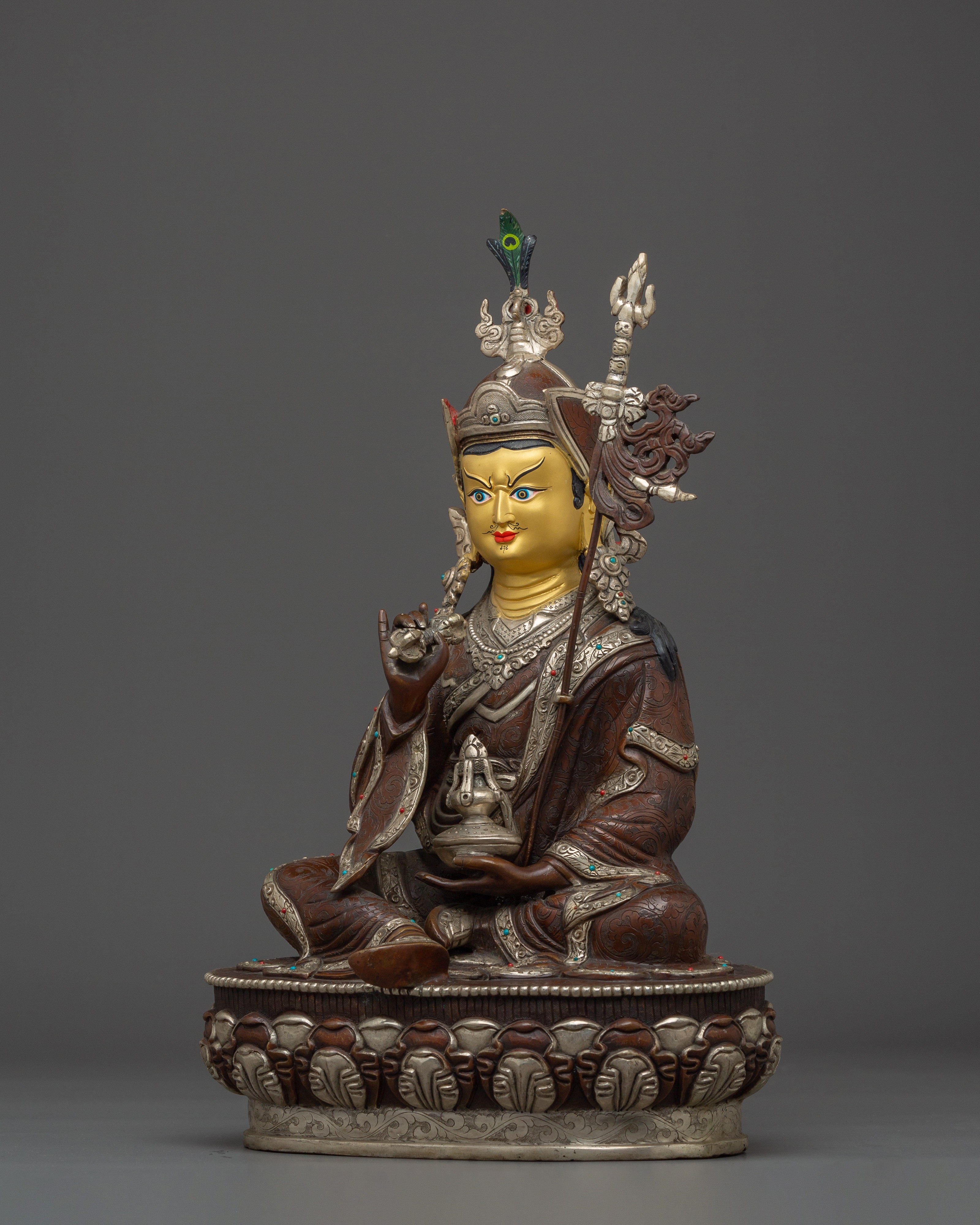 Vajra Master Guru Rinpoche Golden Art | Himalayan Padmasambhava Artwork