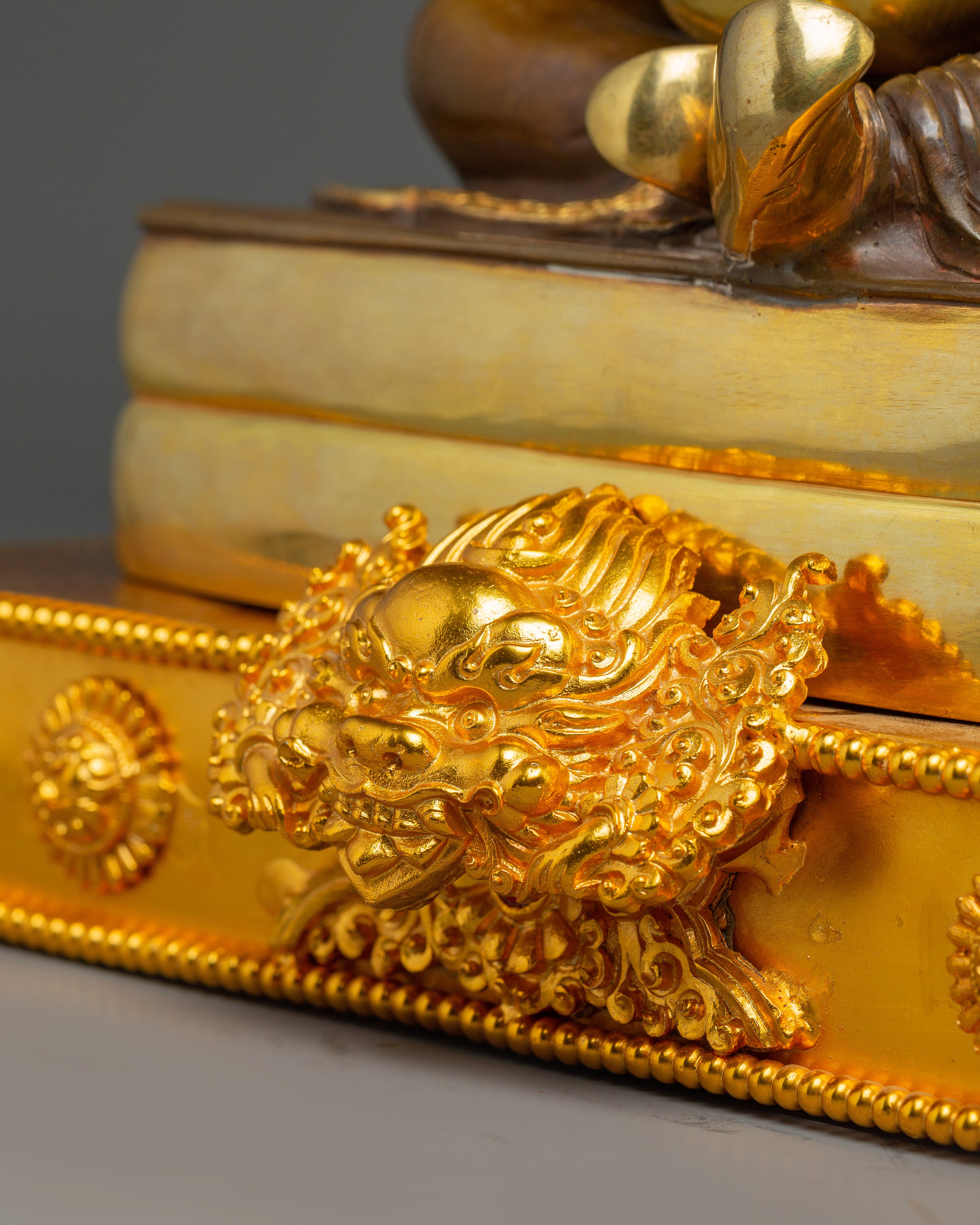 Guru with Consort Statue and Throne | Gemstones & Spiritual Significance