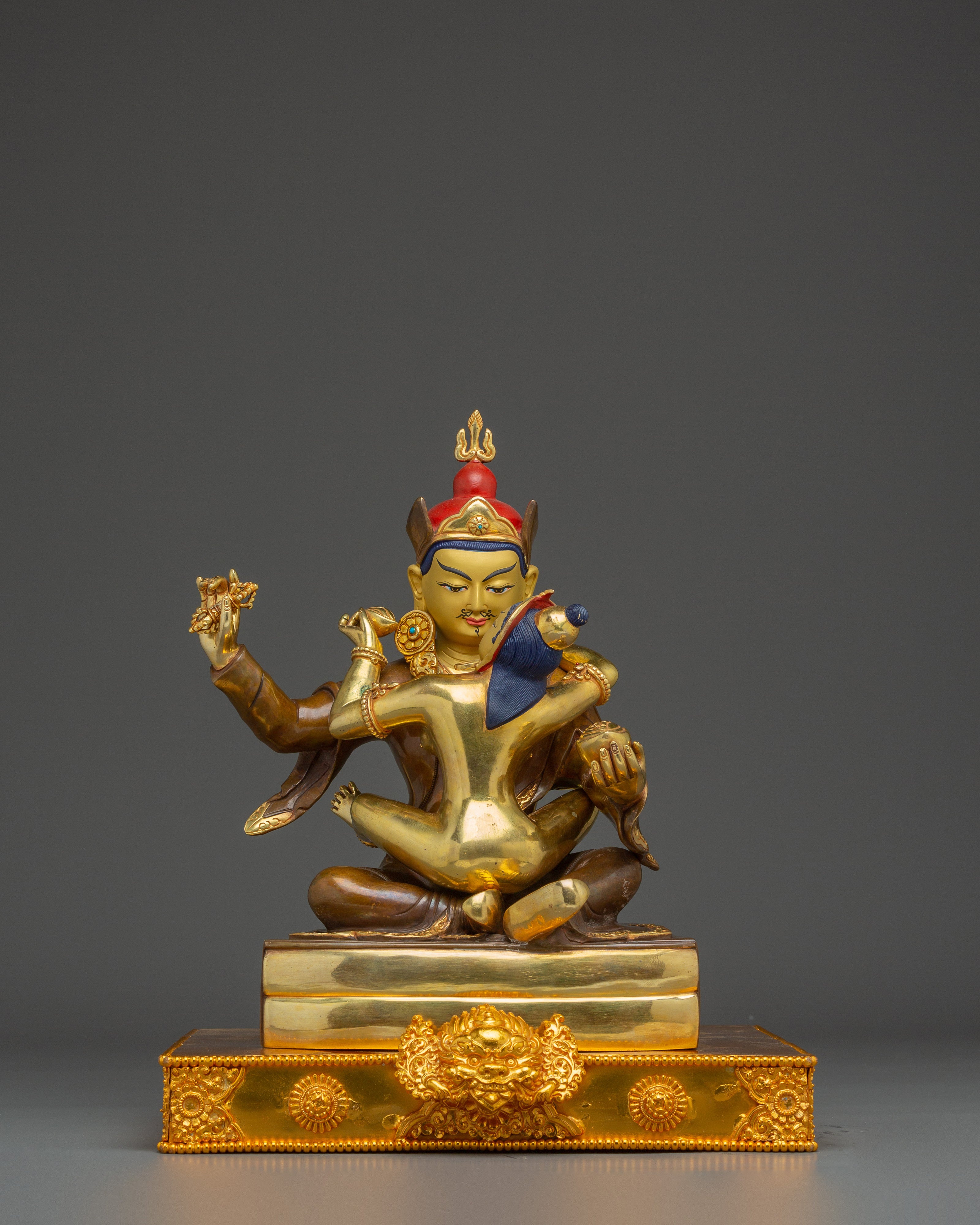 Guru with Consort Statue and Throne | Gemstones & Spiritual Significance