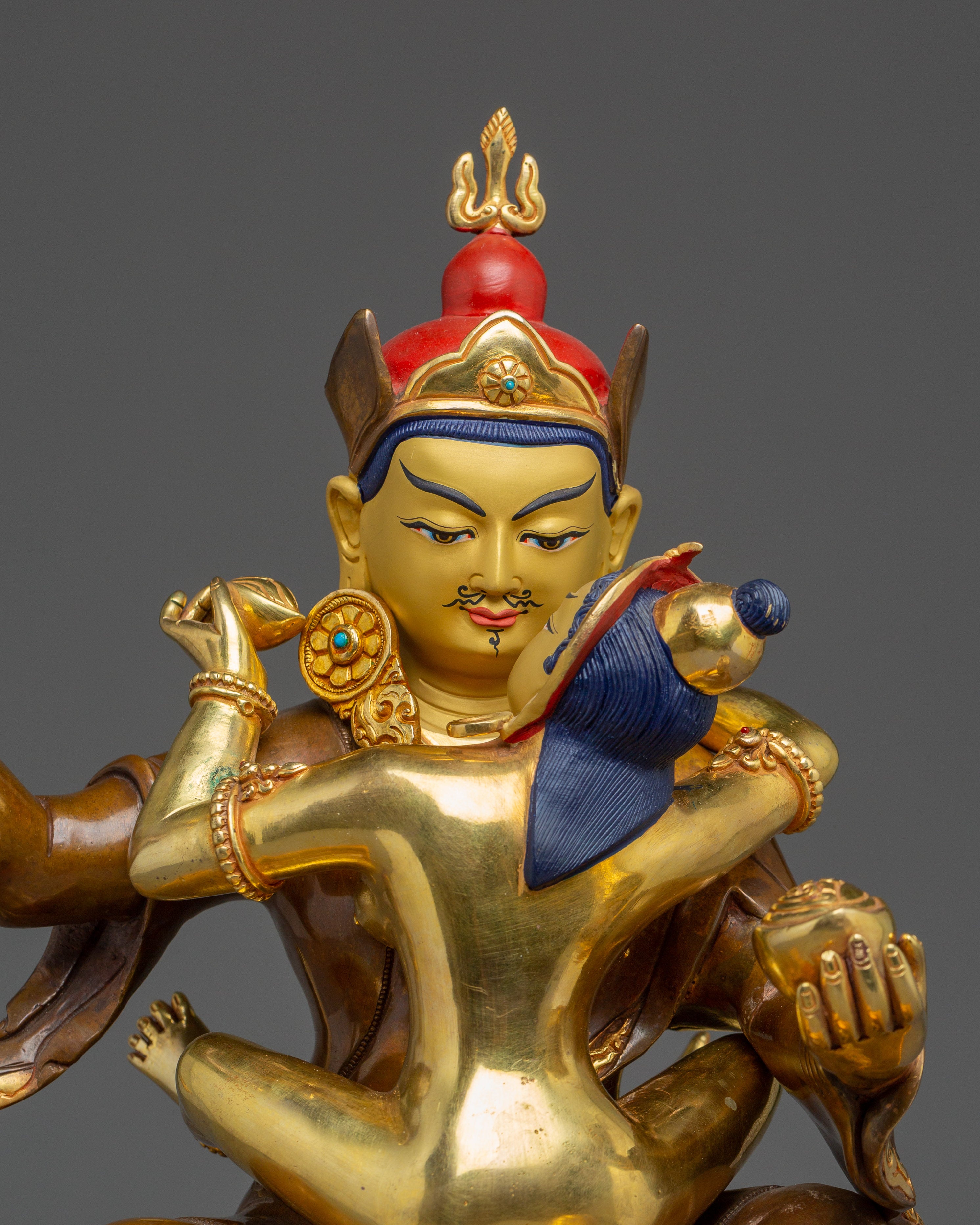 Guru with Consort Statue and Throne | Gemstones & Spiritual Significance