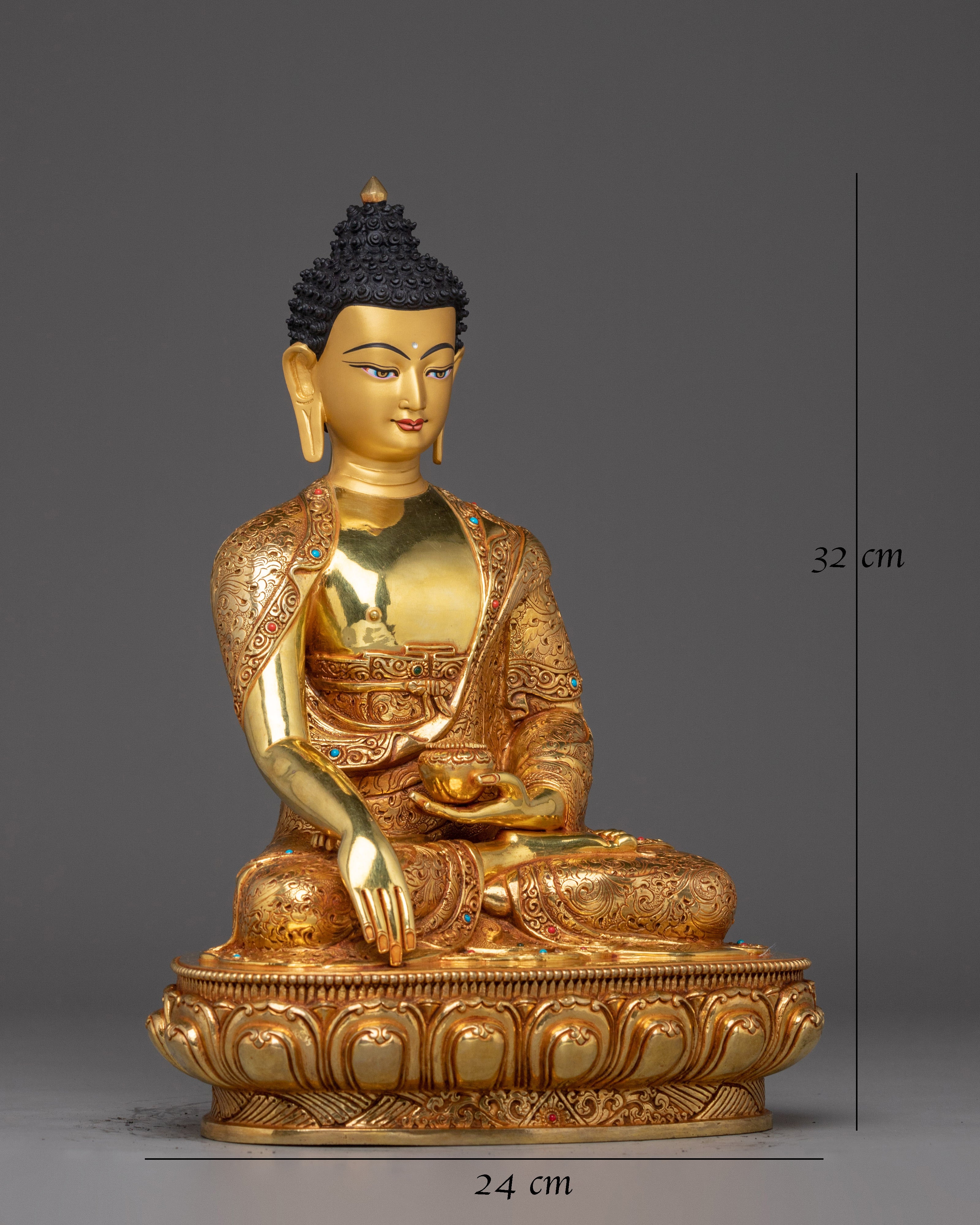 shakyamuni-buddha-peaceful-sage-sculpture