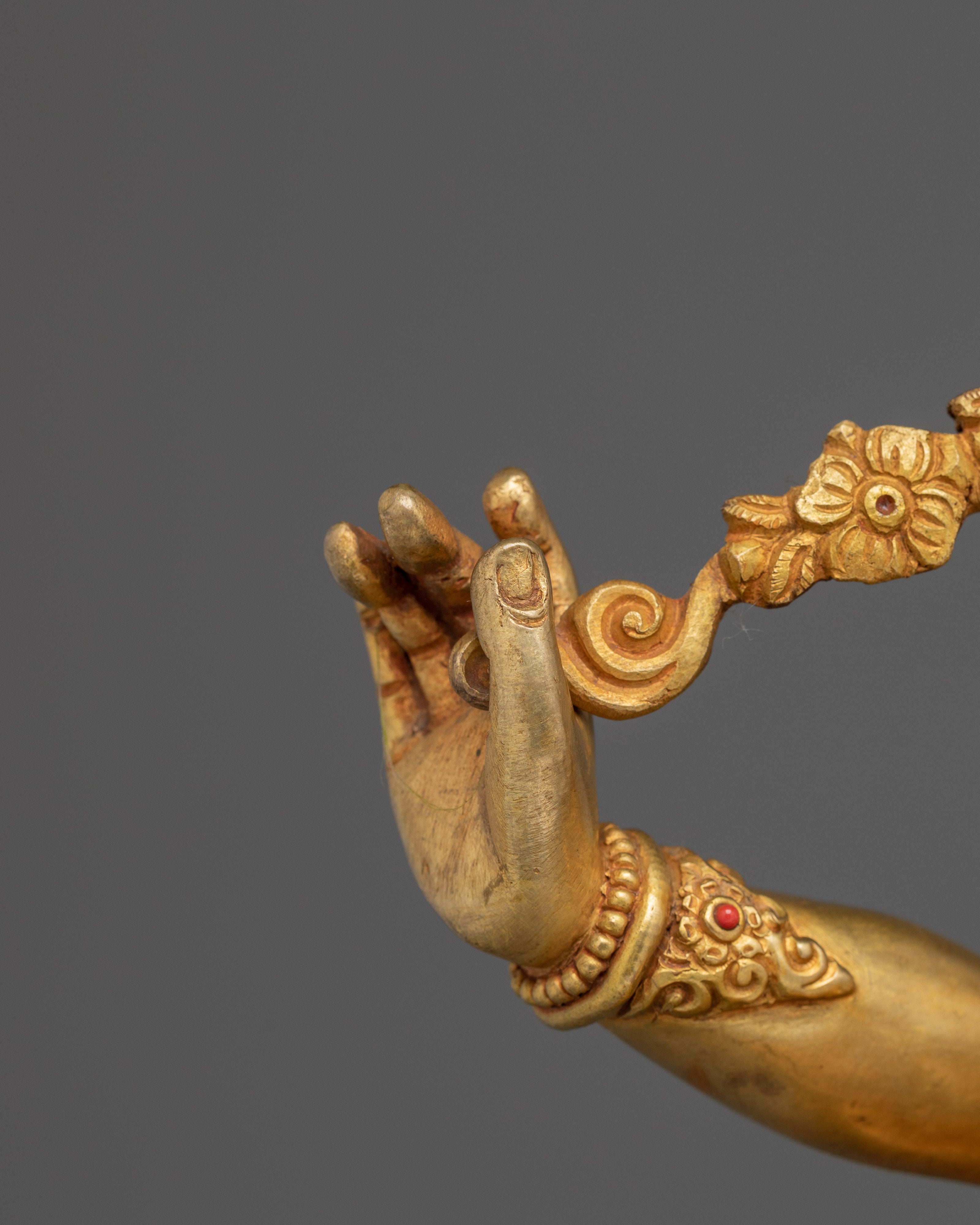 Vajrayana Kurukulla Statue | Handcrafted Himalayan Icon for Attraction and Healing