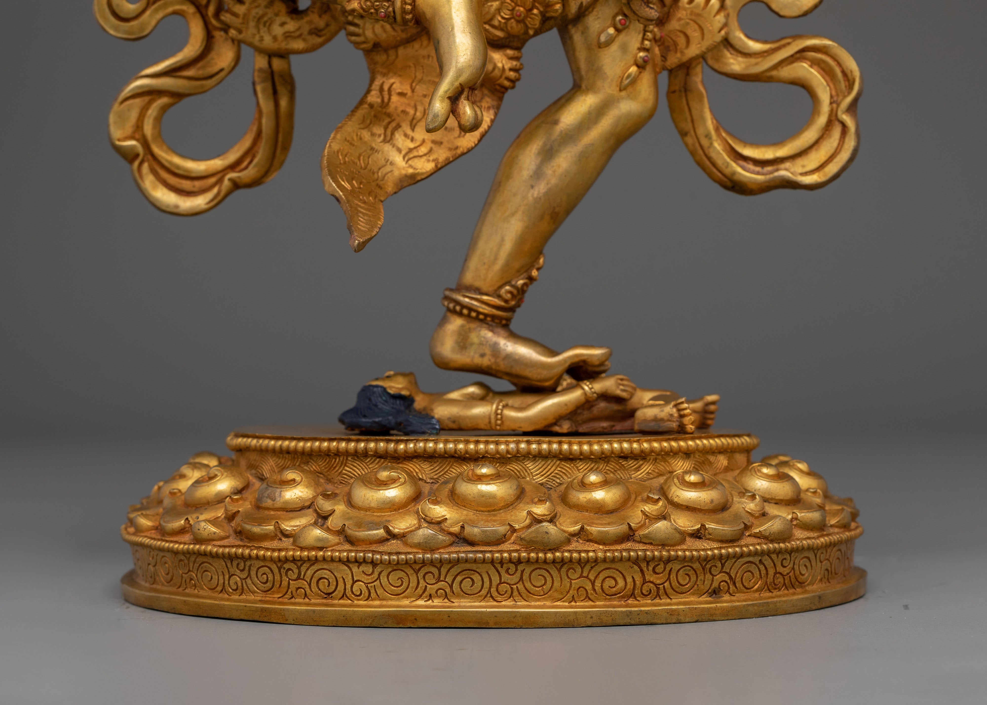 Vajrayana Kurukulla Statue | Handcrafted Himalayan Icon for Attraction and Healing