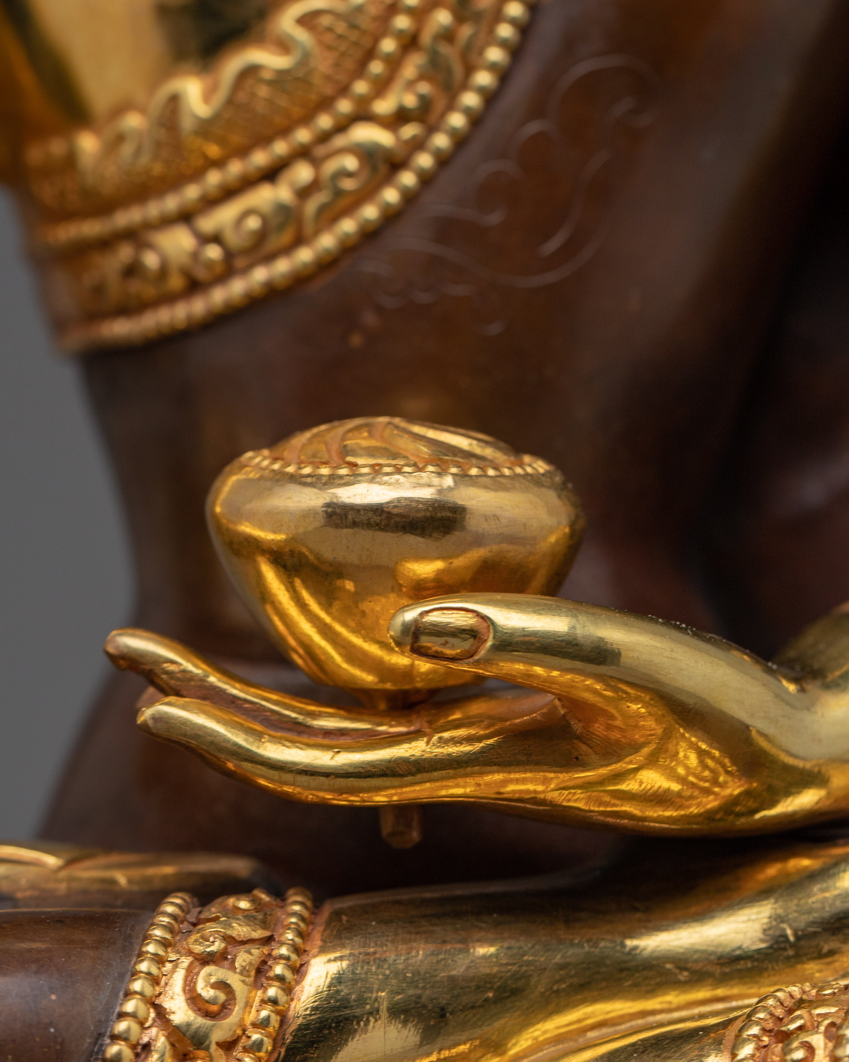 Shakyamuni Buddha Statue 24K Gold Gilded | Meditation & Shrine Decor