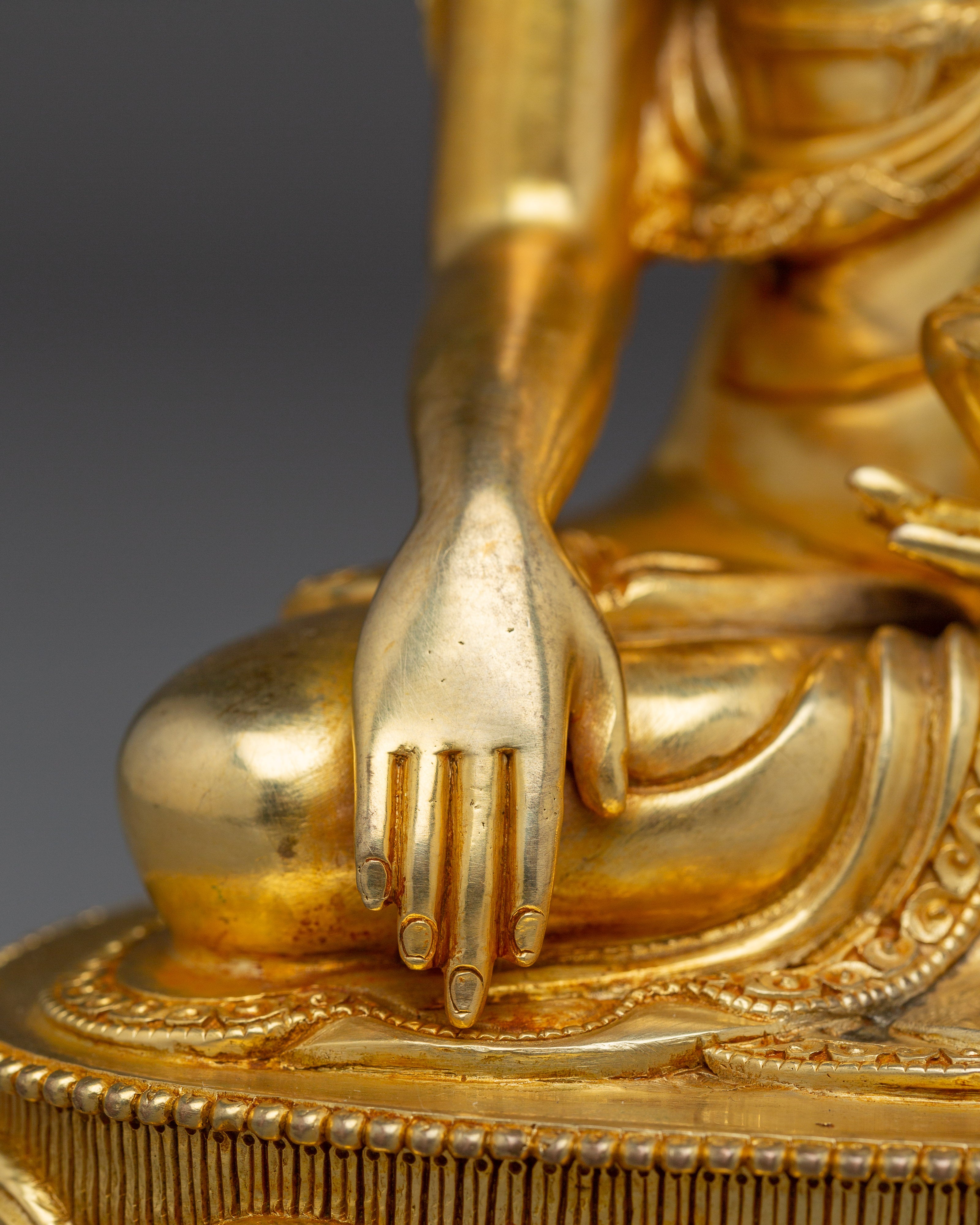 Golden Shakyamuni Buddha Sculpture | Historical Buddha