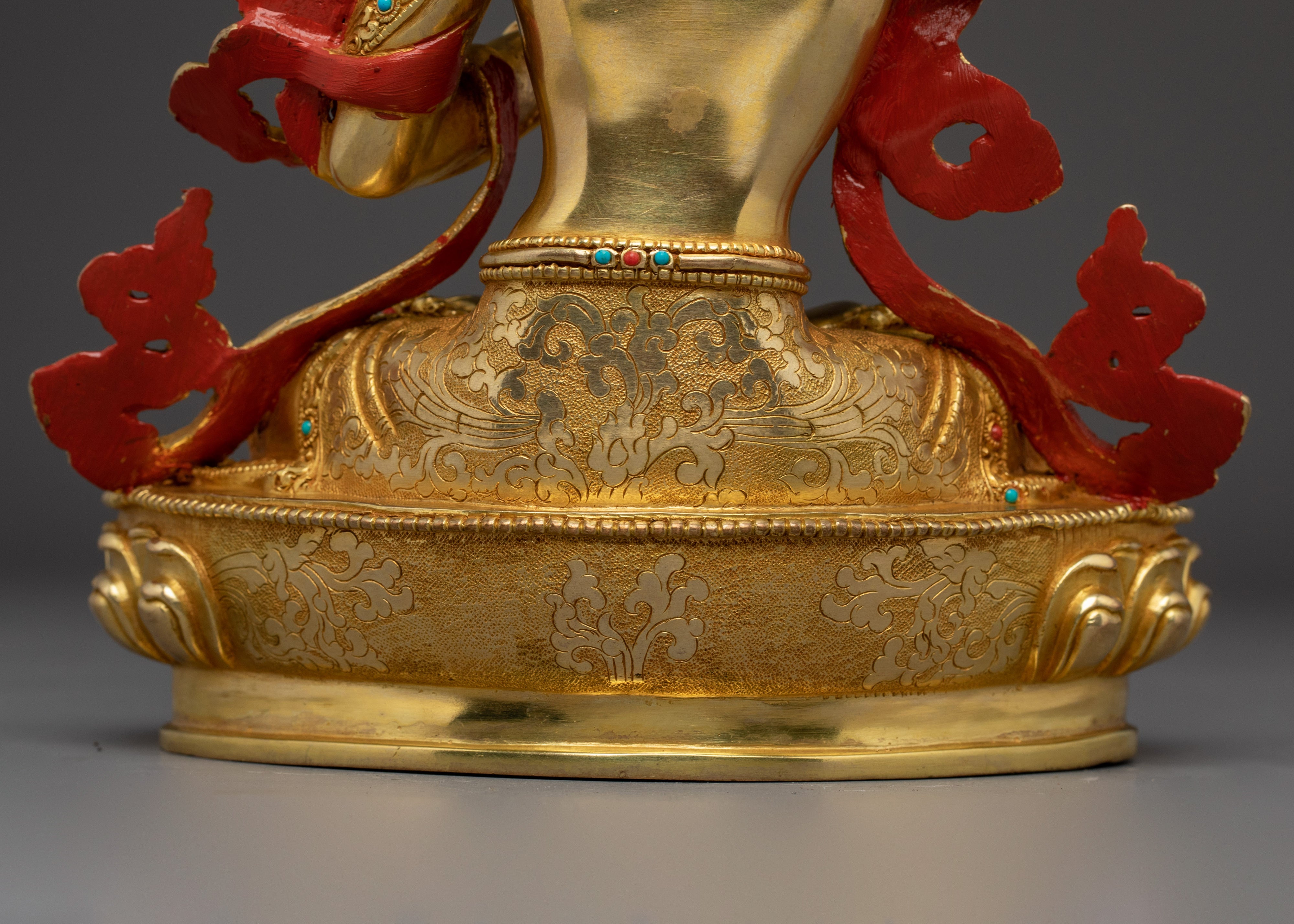 Manjushri Statue: Golden Spiritual Decor