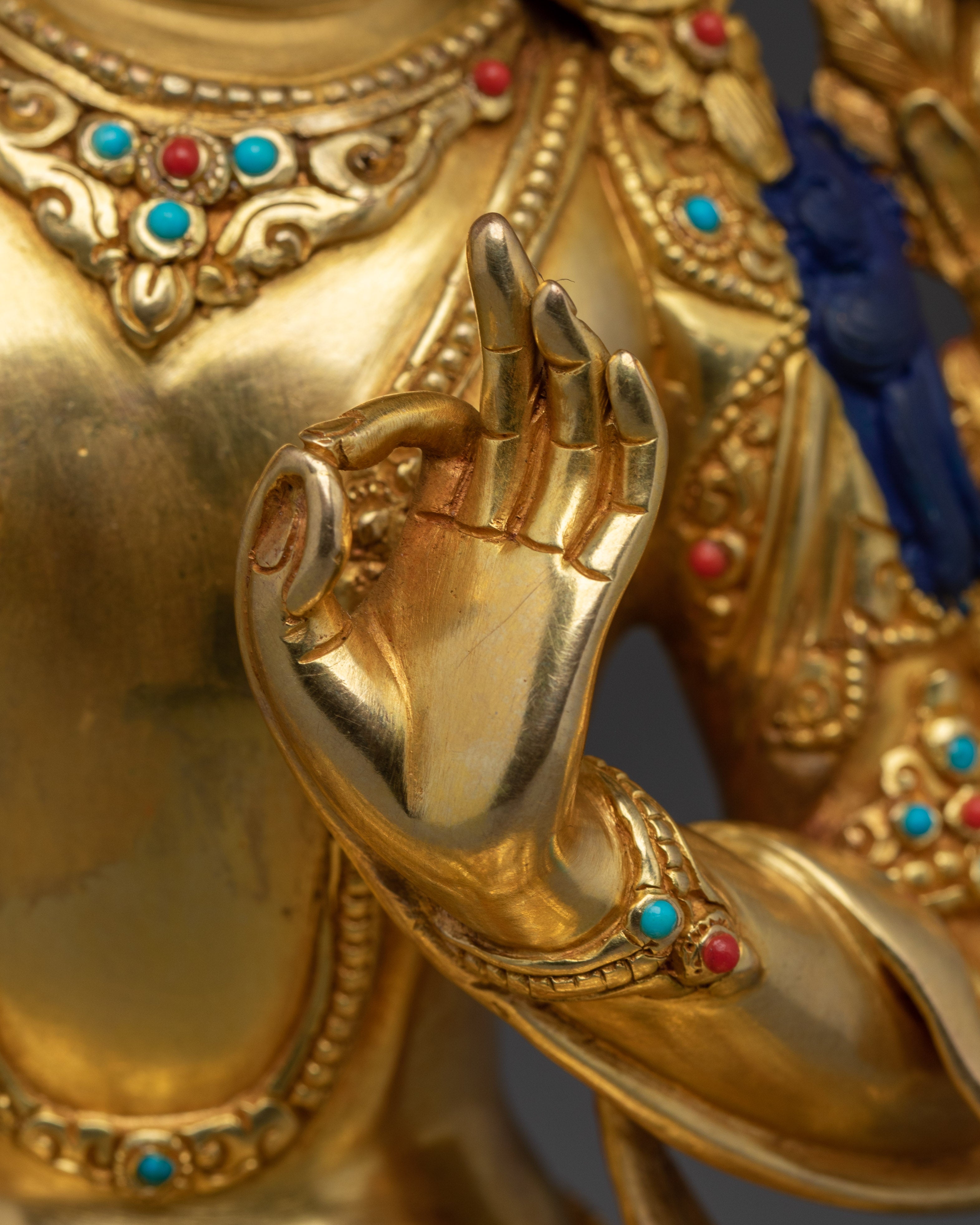 Manjushri Statue: Golden Spiritual Decor
