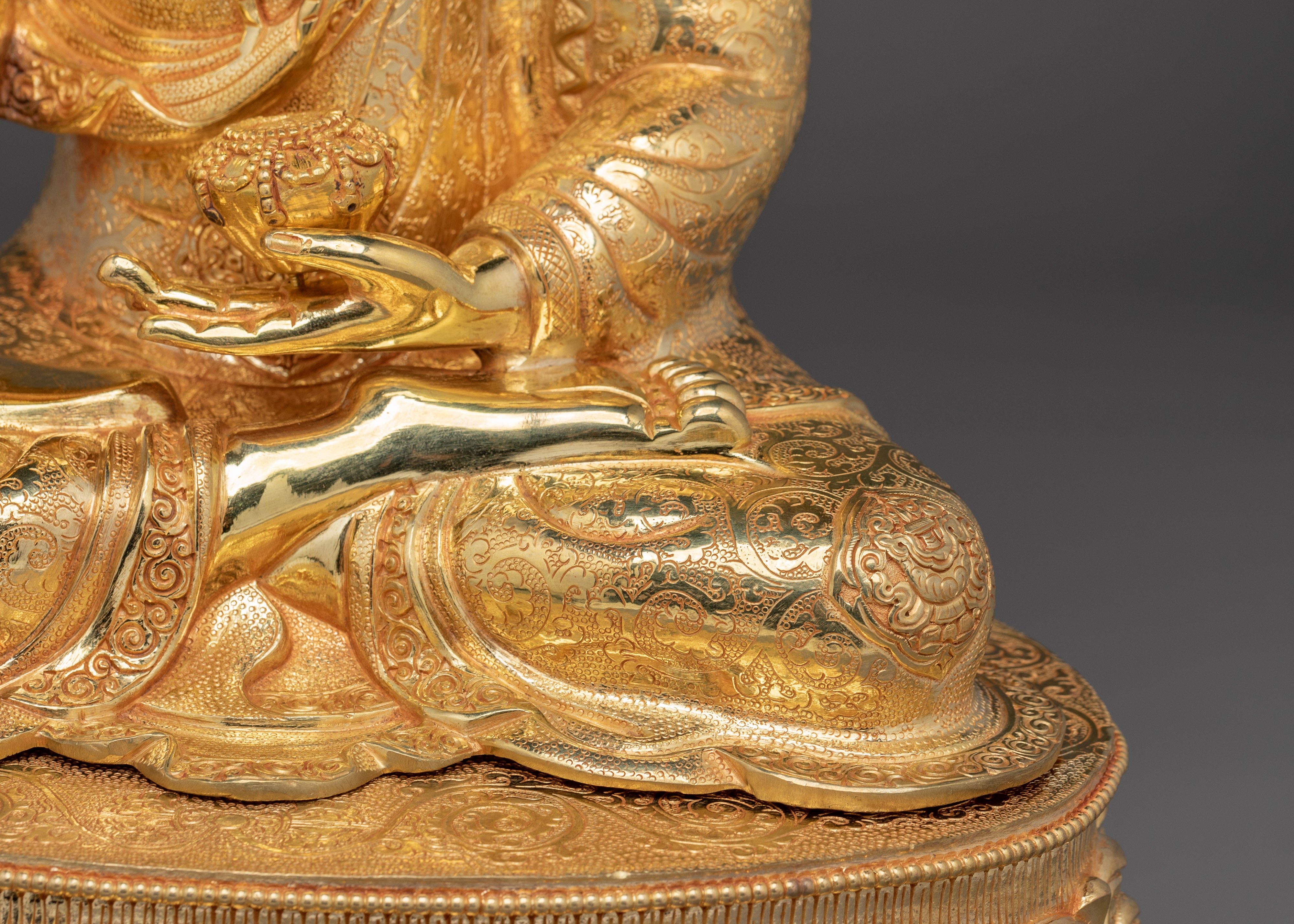 Shakyamuni Buddha Gold & Copper Sculpture | Buddhist Deity for Altar