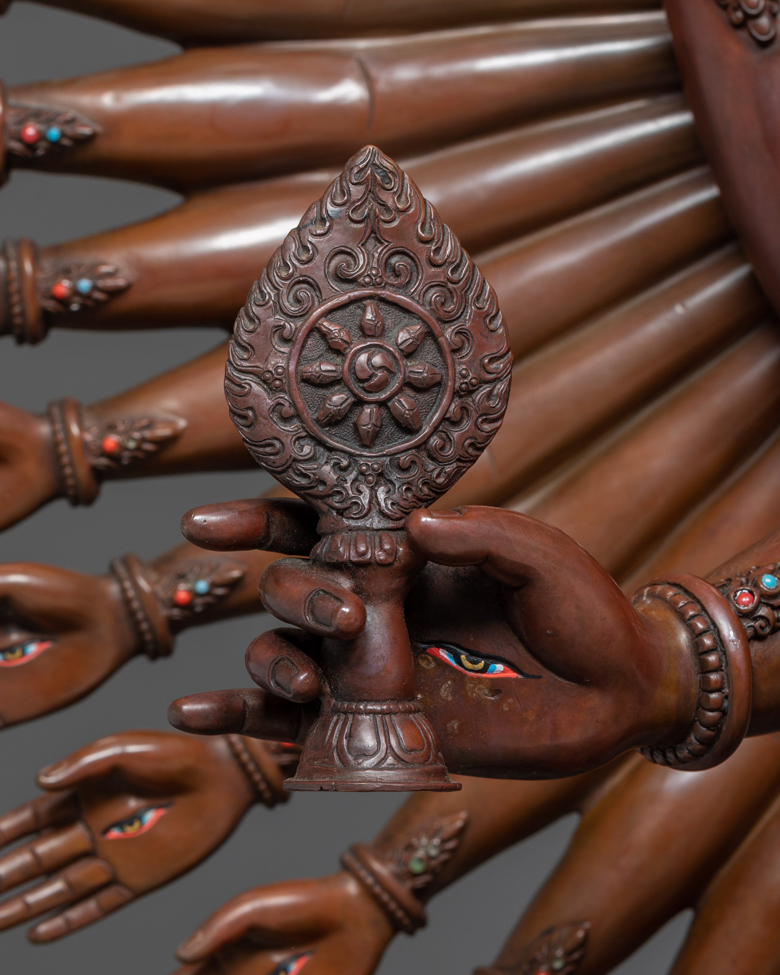 Life-Size Thousand-Armed Chenrezig Statue – Exquisite Himalayan Handmade Art