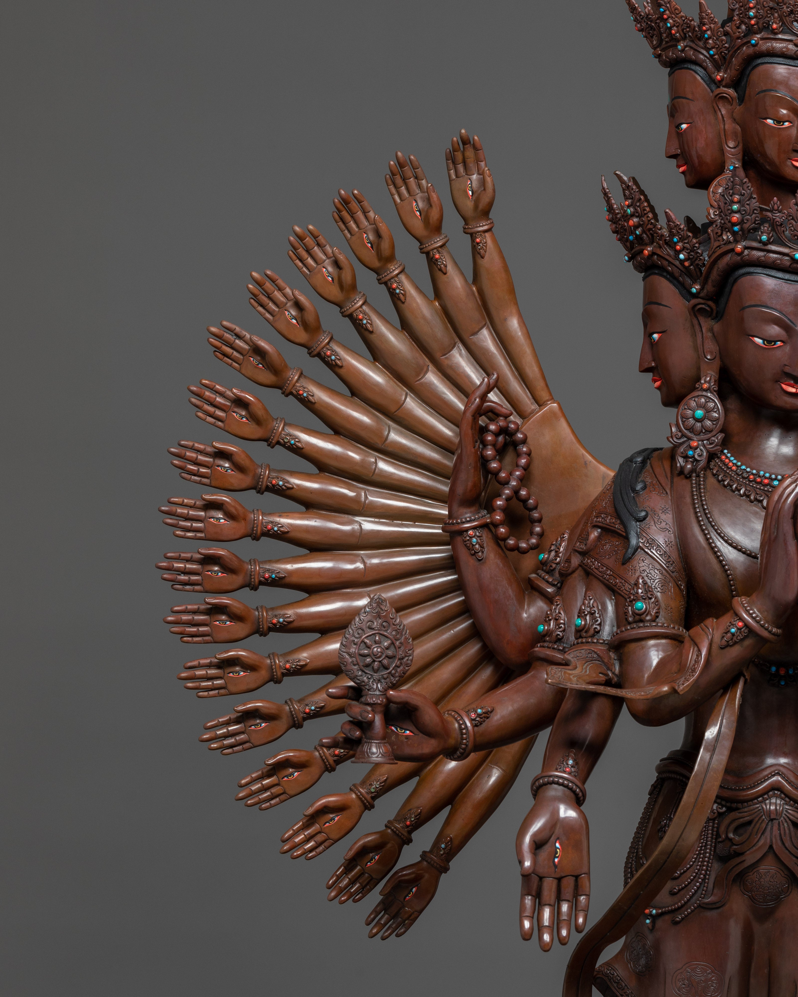 Life-Size Thousand-Armed Chenrezig Statue – Exquisite Himalayan Handmade Art