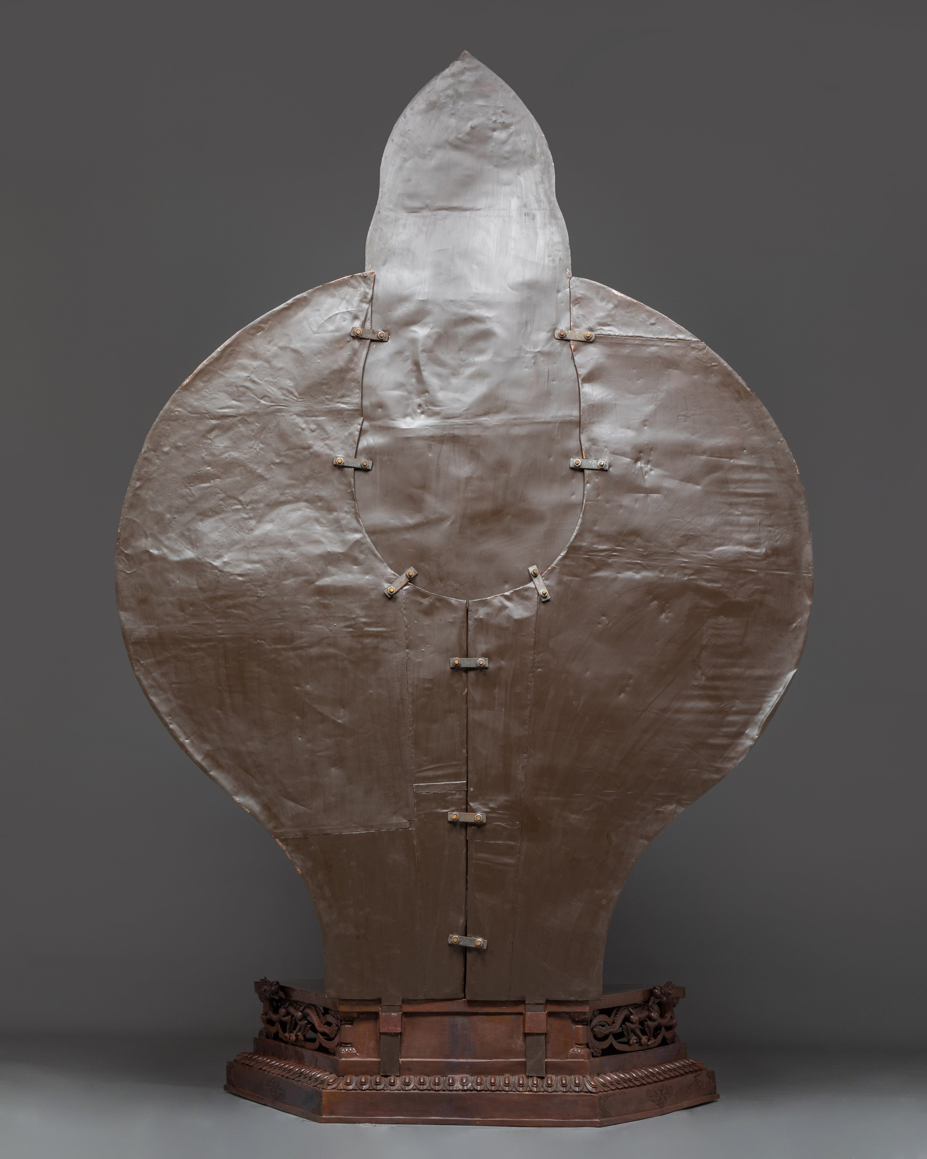 Life-Size Thousand-Armed Chenrezig Statue – Exquisite Himalayan Handmade Art