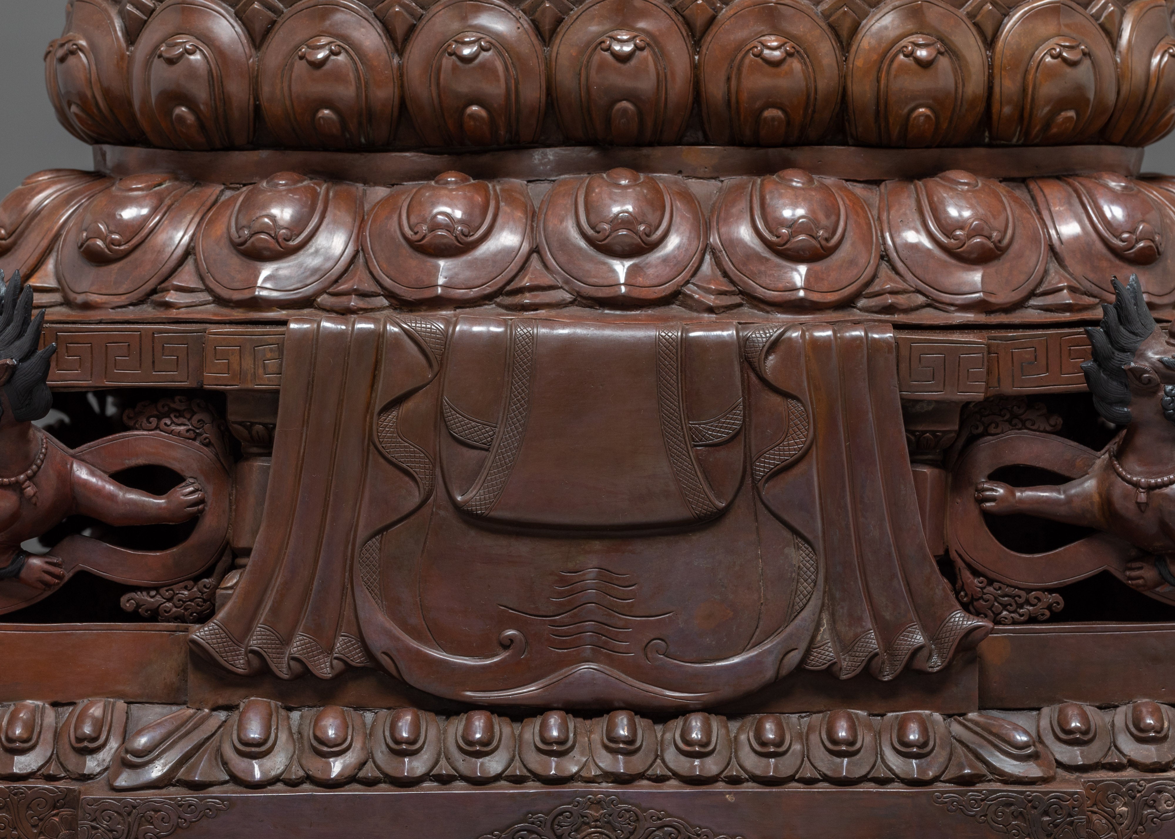 Life-Size Thousand-Armed Chenrezig Statue – Exquisite Himalayan Handmade Art