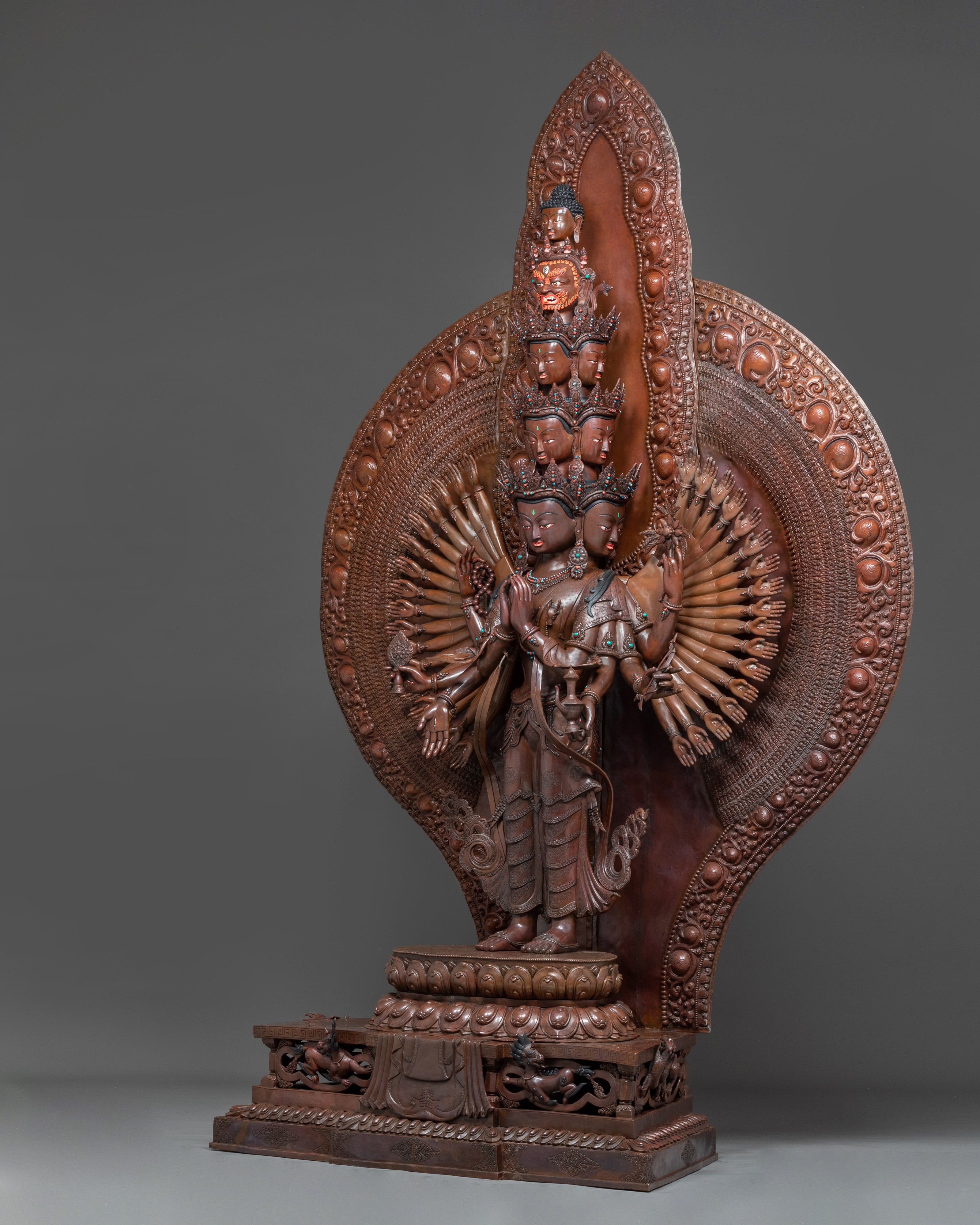 Life-Size Thousand-Armed Chenrezig Statue – Exquisite Himalayan Handmade Art