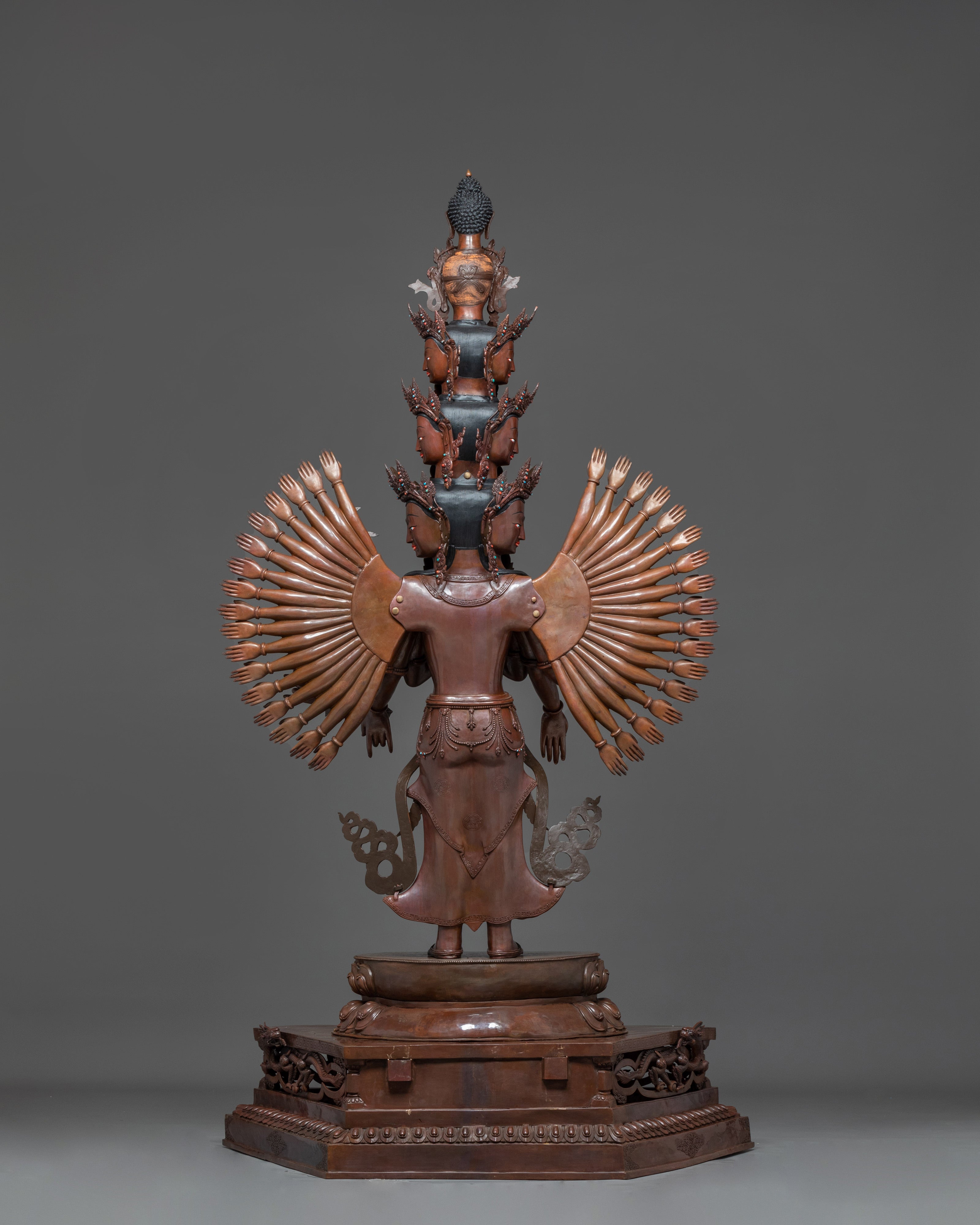 Life-Size Thousand-Armed Chenrezig Statue – Exquisite Himalayan Handmade Art