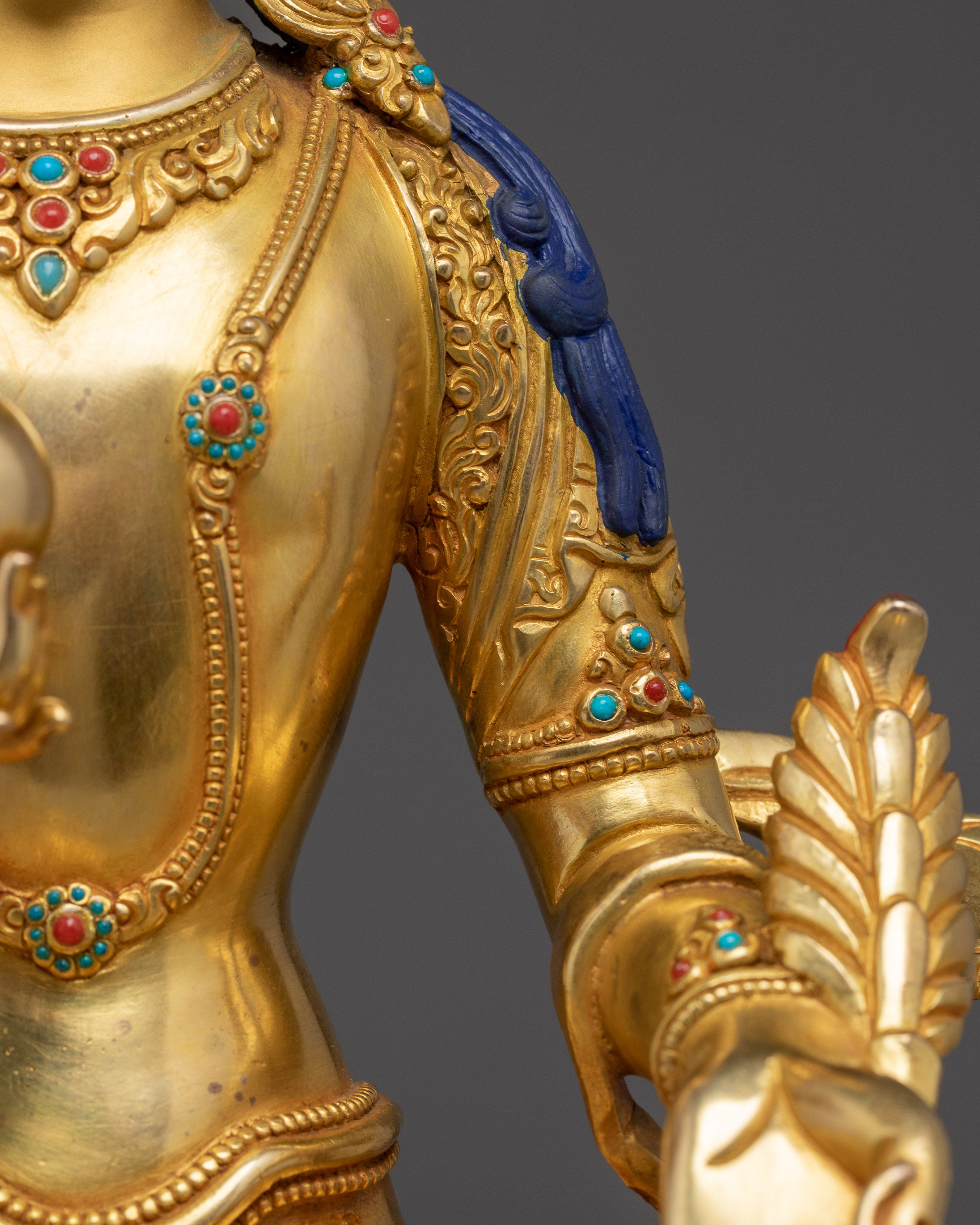 Golden Kshitigarbha Statue: Divine Bodhisattva