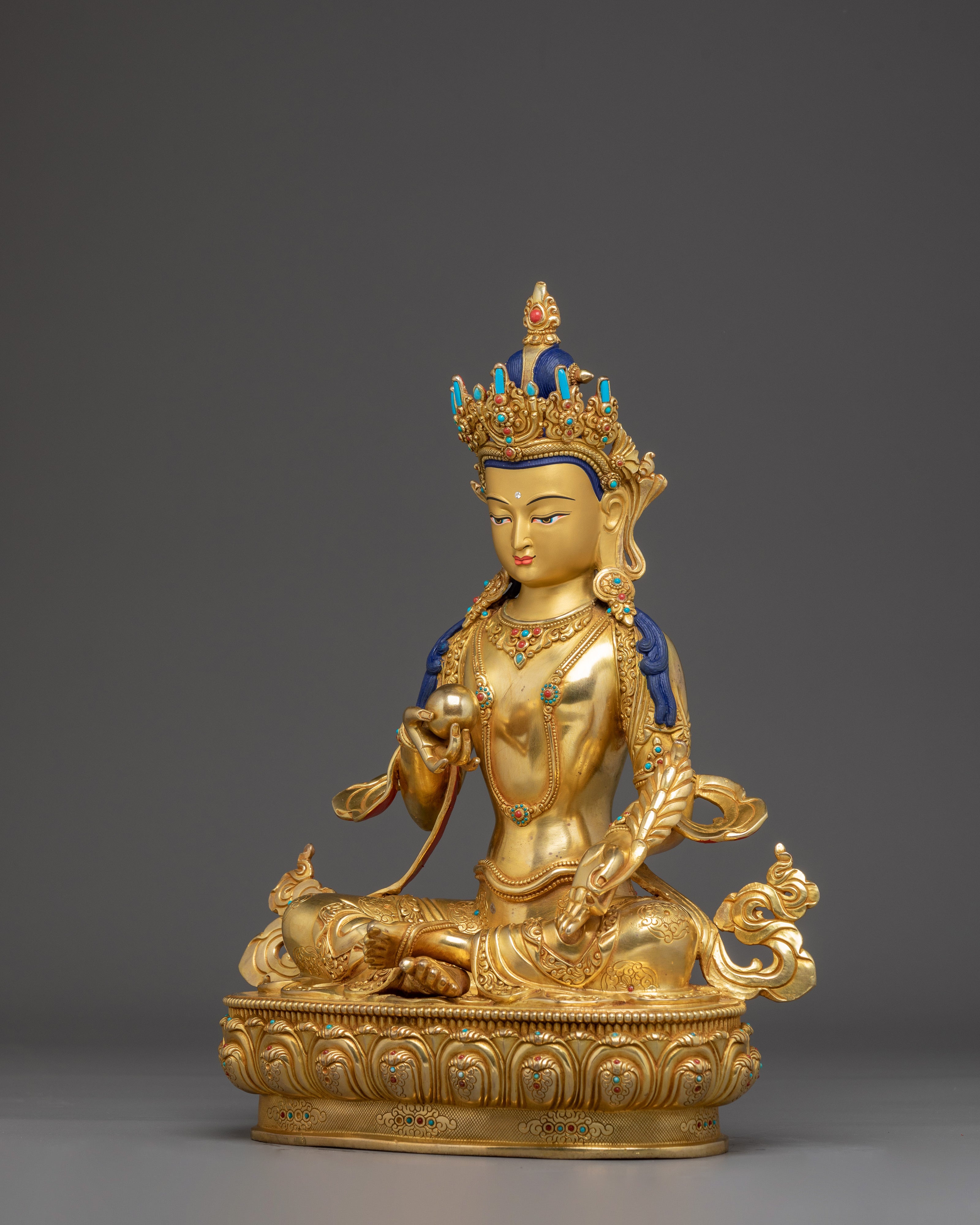 Golden Kshitigarbha Statue: Divine Bodhisattva
