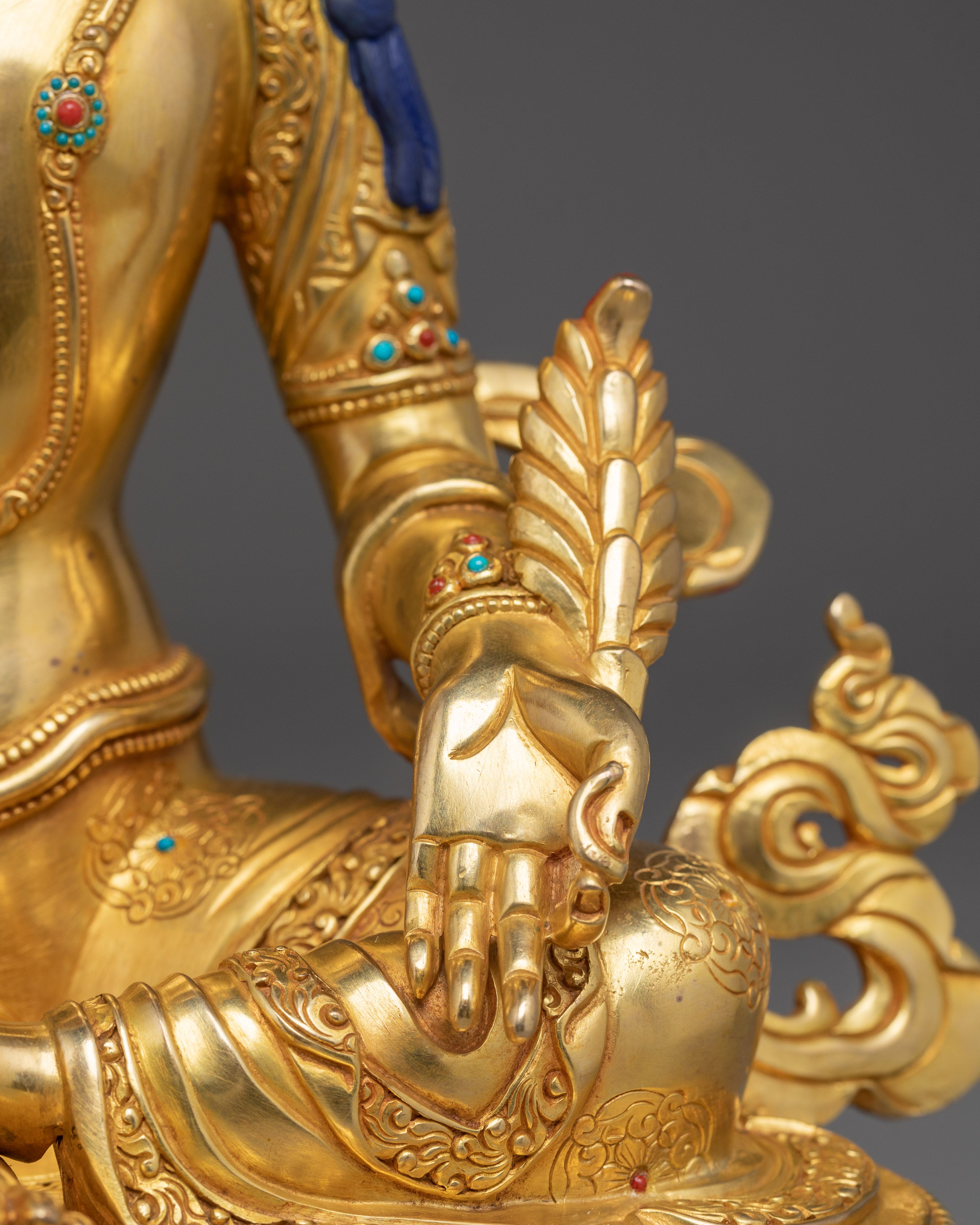 Golden Kshitigarbha Statue: Divine Bodhisattva