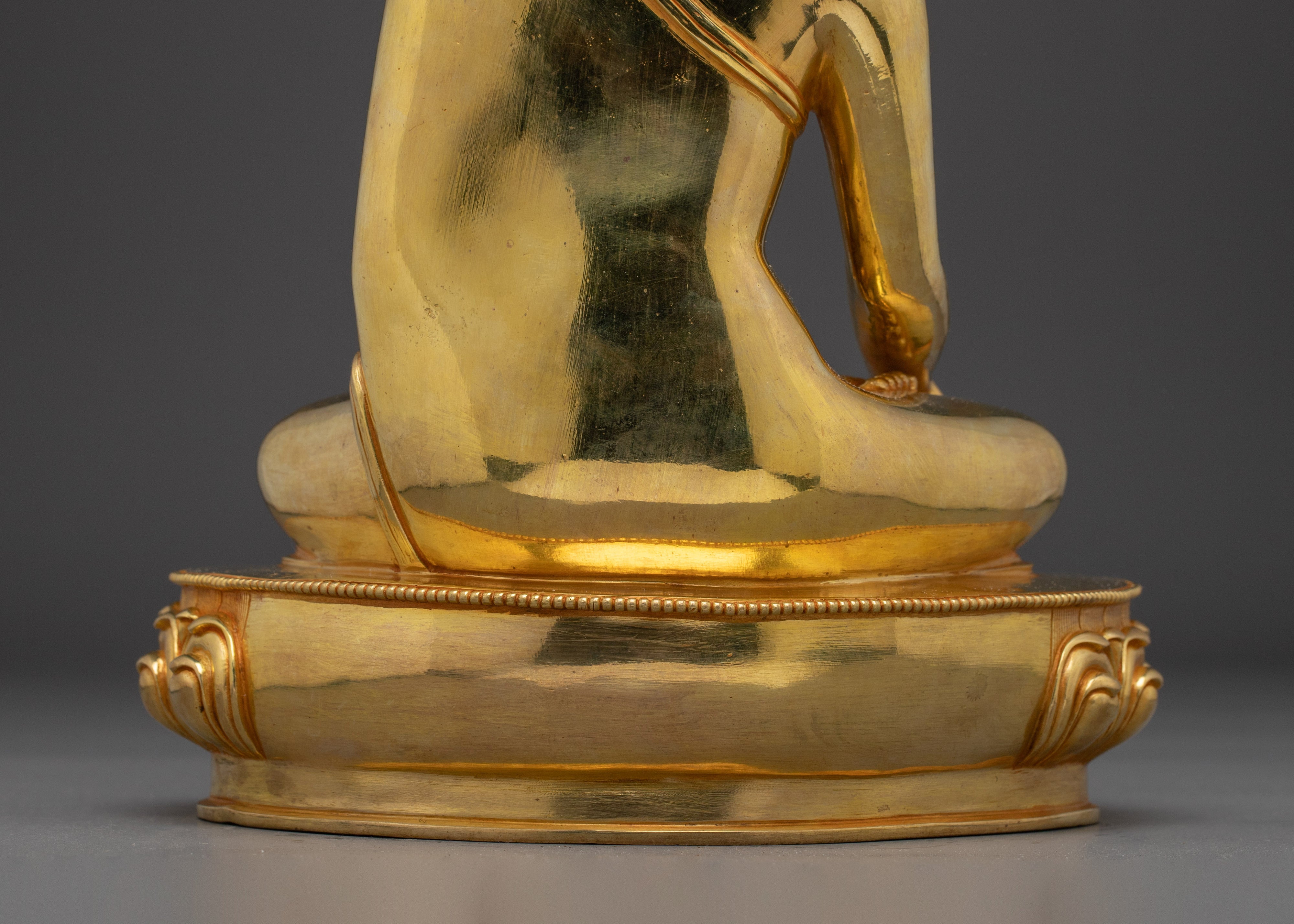 Shakyamuni Buddha, Peaceful Sculpture | Handcrafted Tibetan Icon