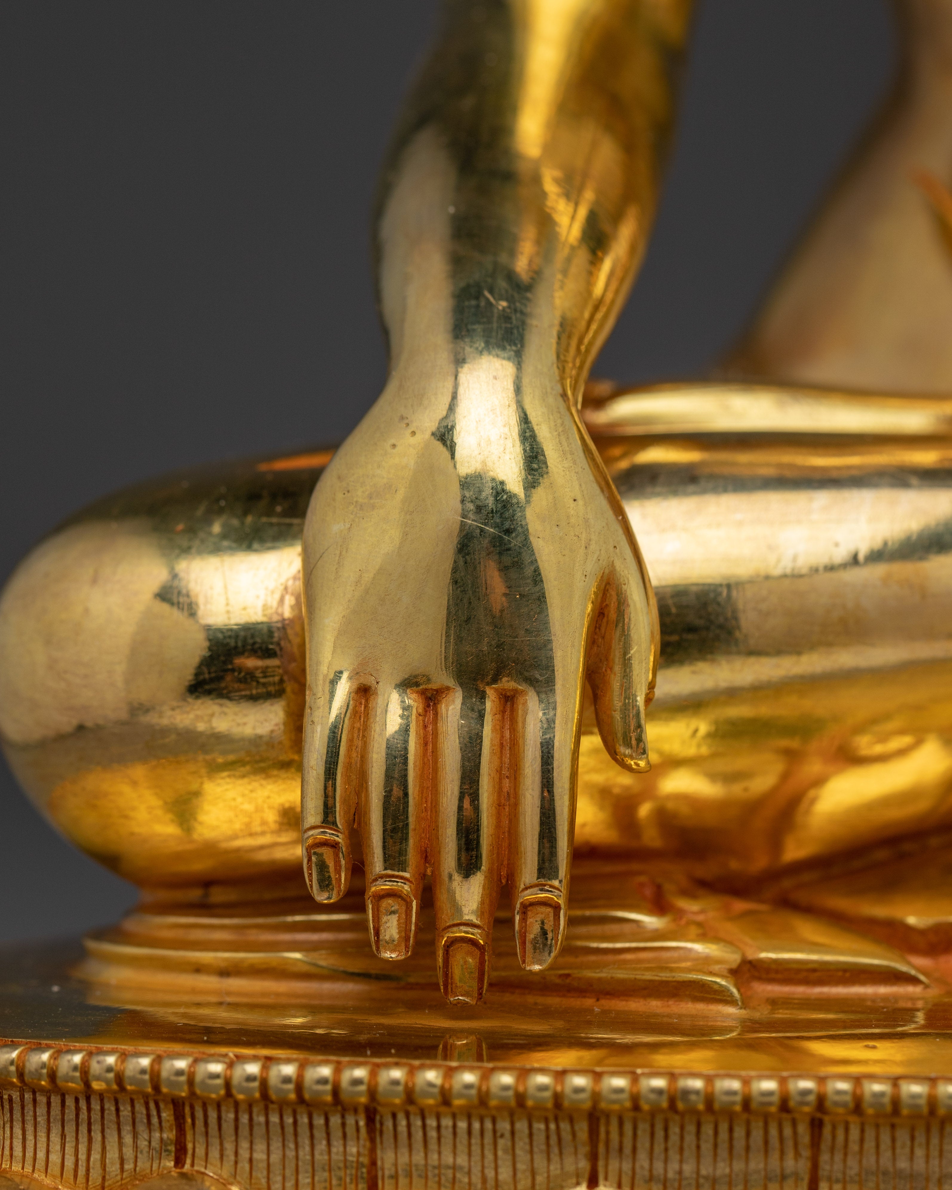 Shakyamuni Buddha, Peaceful Sculpture | Handcrafted Tibetan Icon