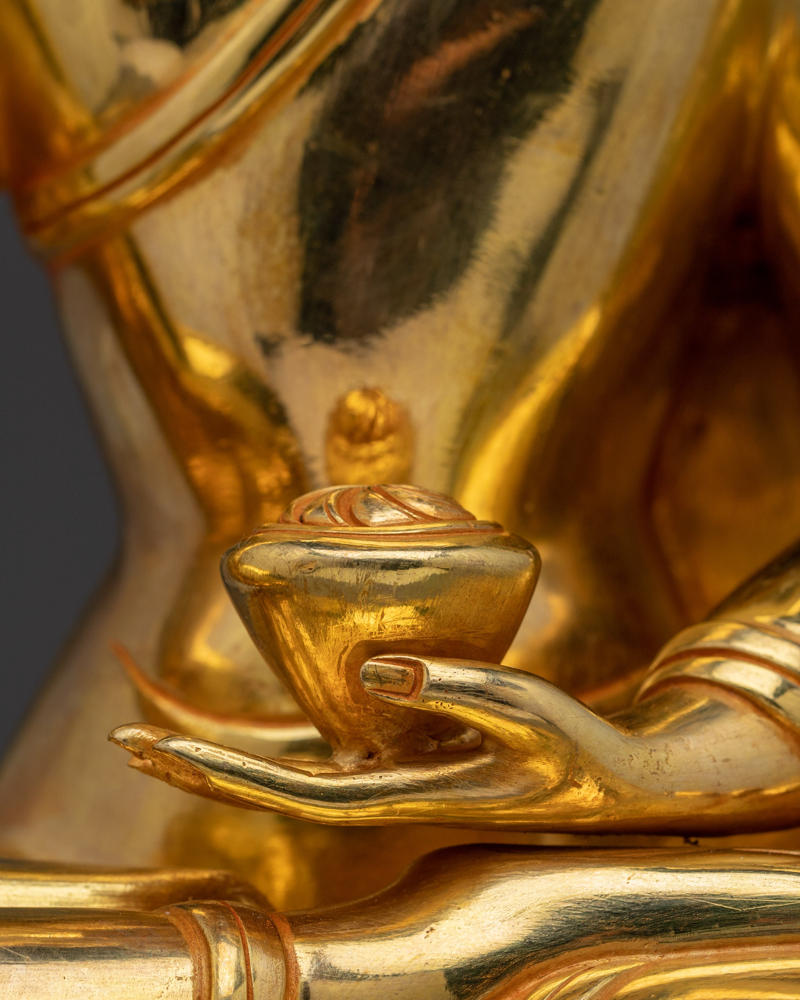 Shakyamuni Buddha, Peaceful Sculpture | Handcrafted Tibetan Icon