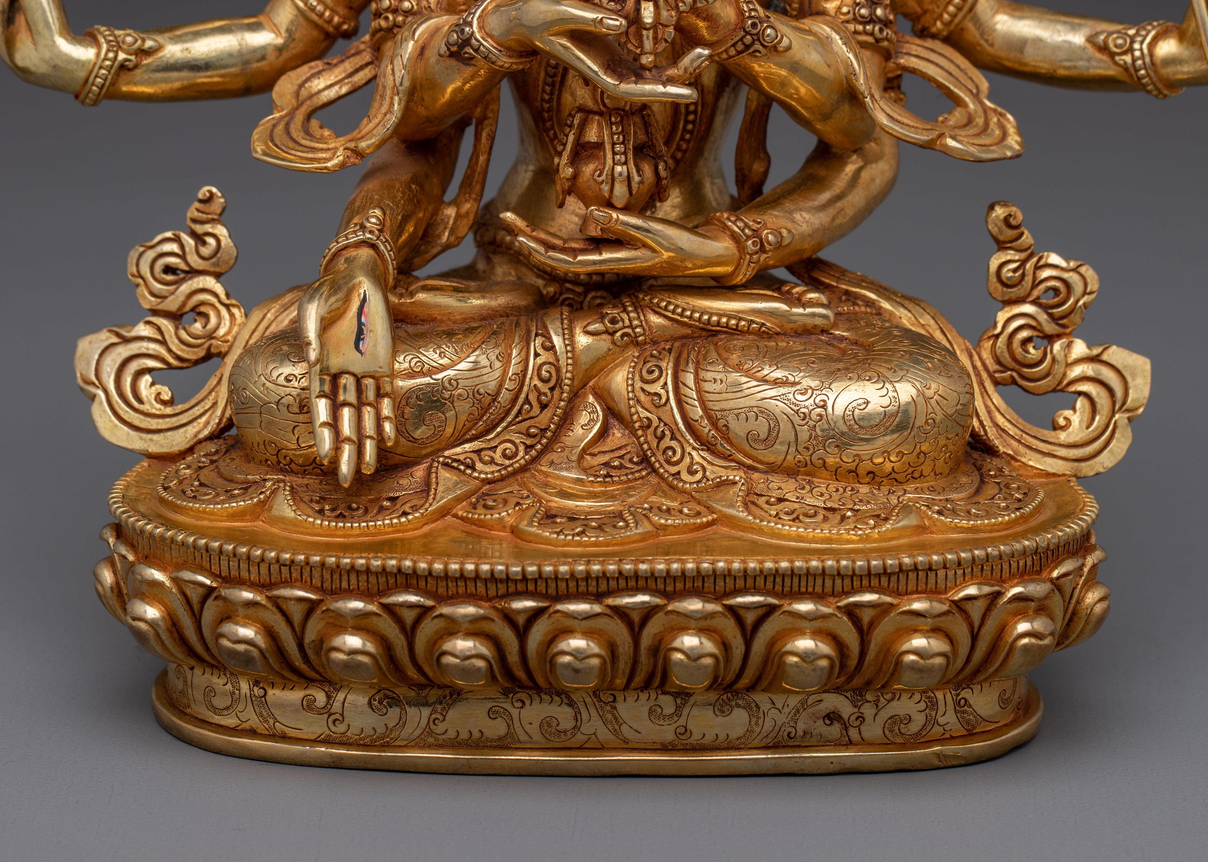 24K Gold Gilded Namgyalma Statue | Buddhist Deity Sculpture for Altar