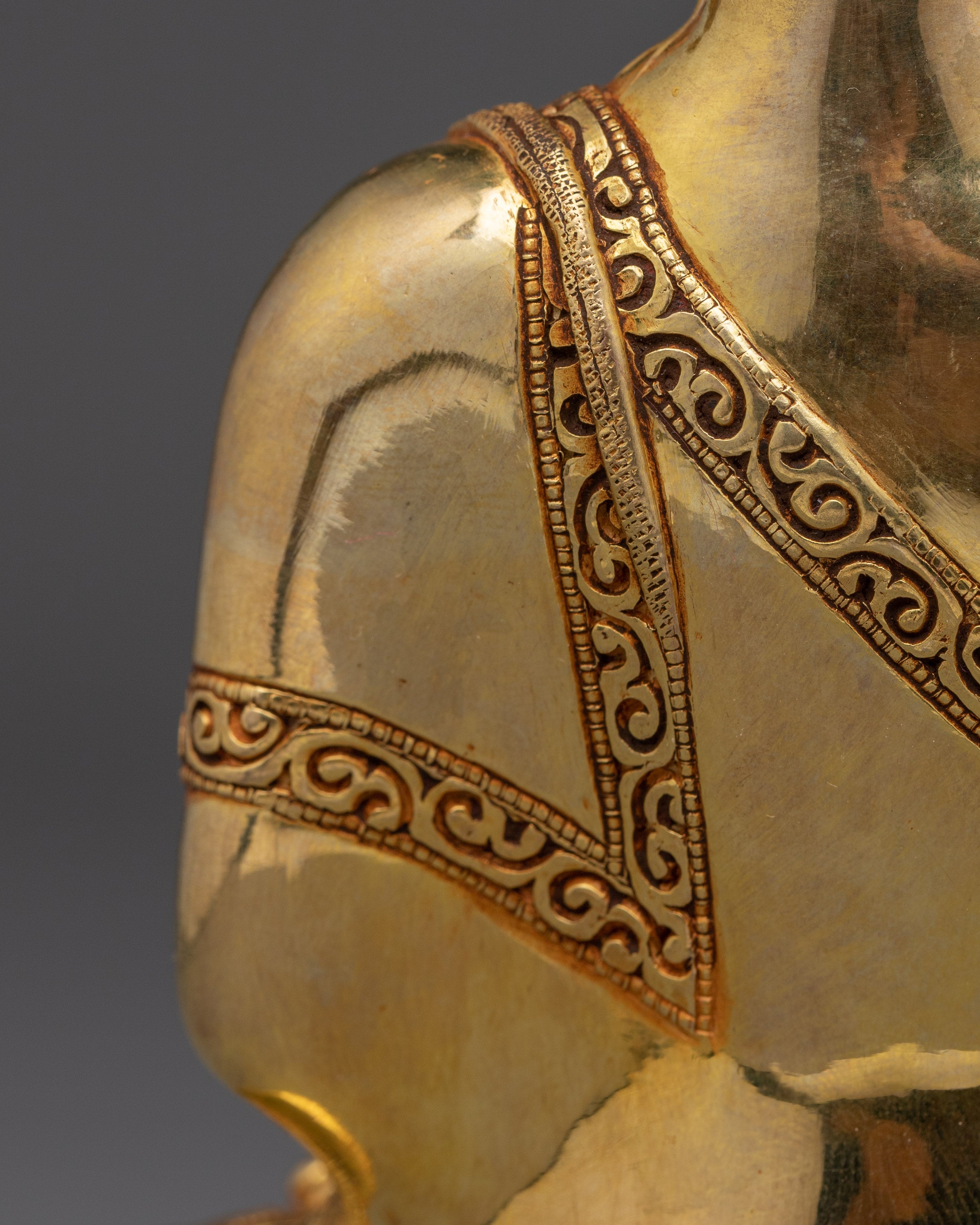 24K Gold Shakyamuni Buddha Statue | Symbol of Enlightenment for Meditation