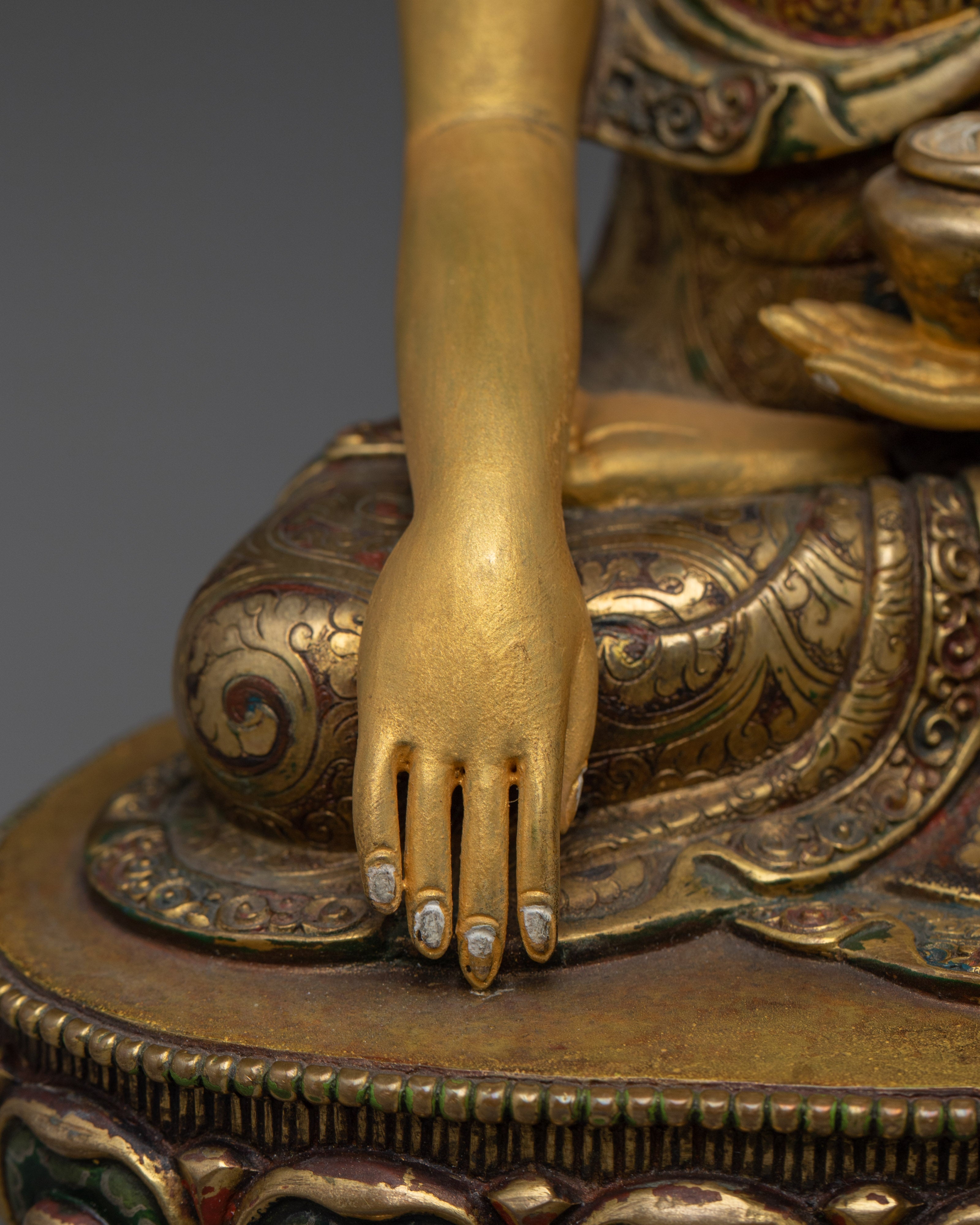 Shakyamuni Buddha, Dharma Founder Sculpture | Gold Gilded Art
