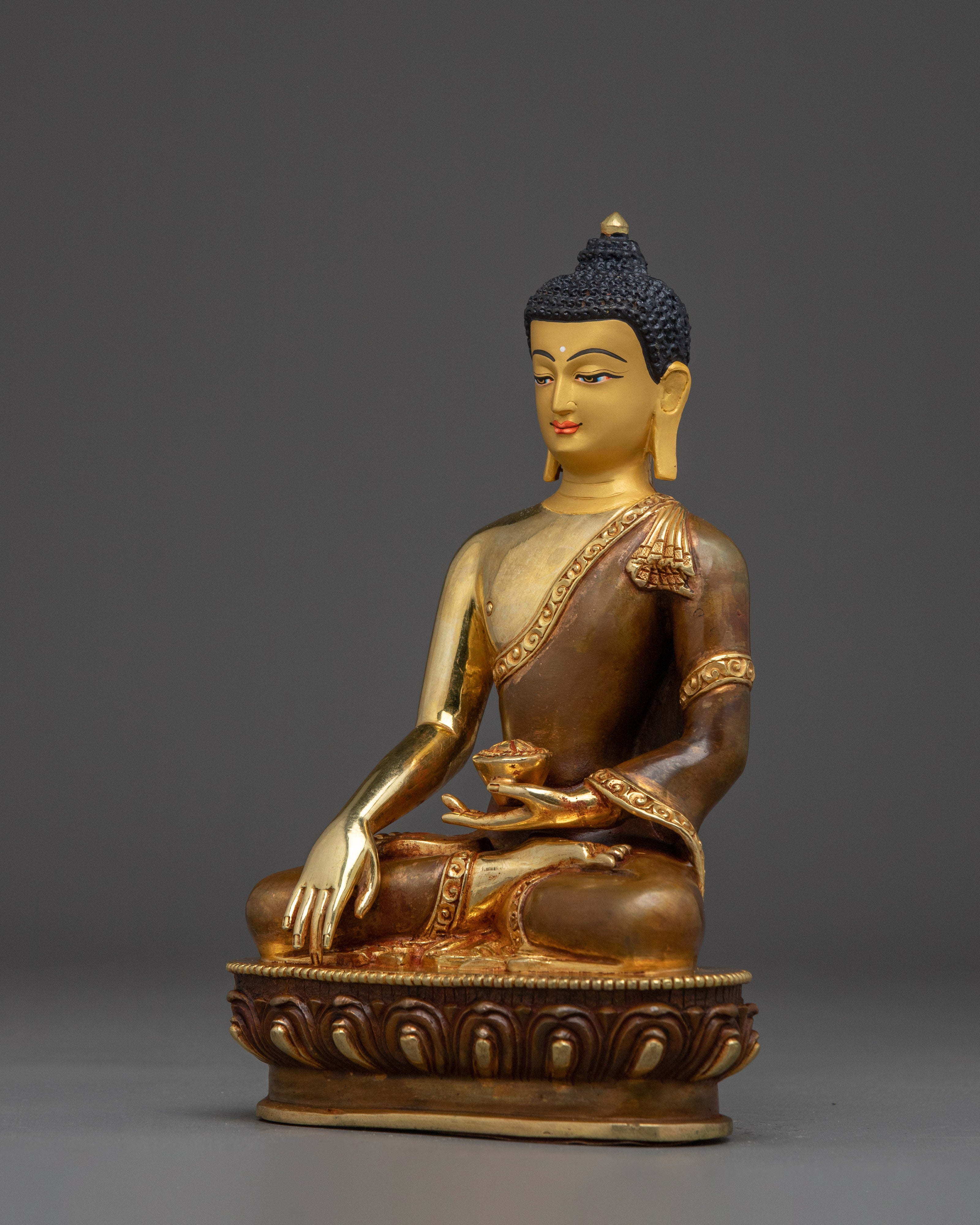 Shakyamuni, Peaceful Buddha Golden Sculpture | Meditation Icon