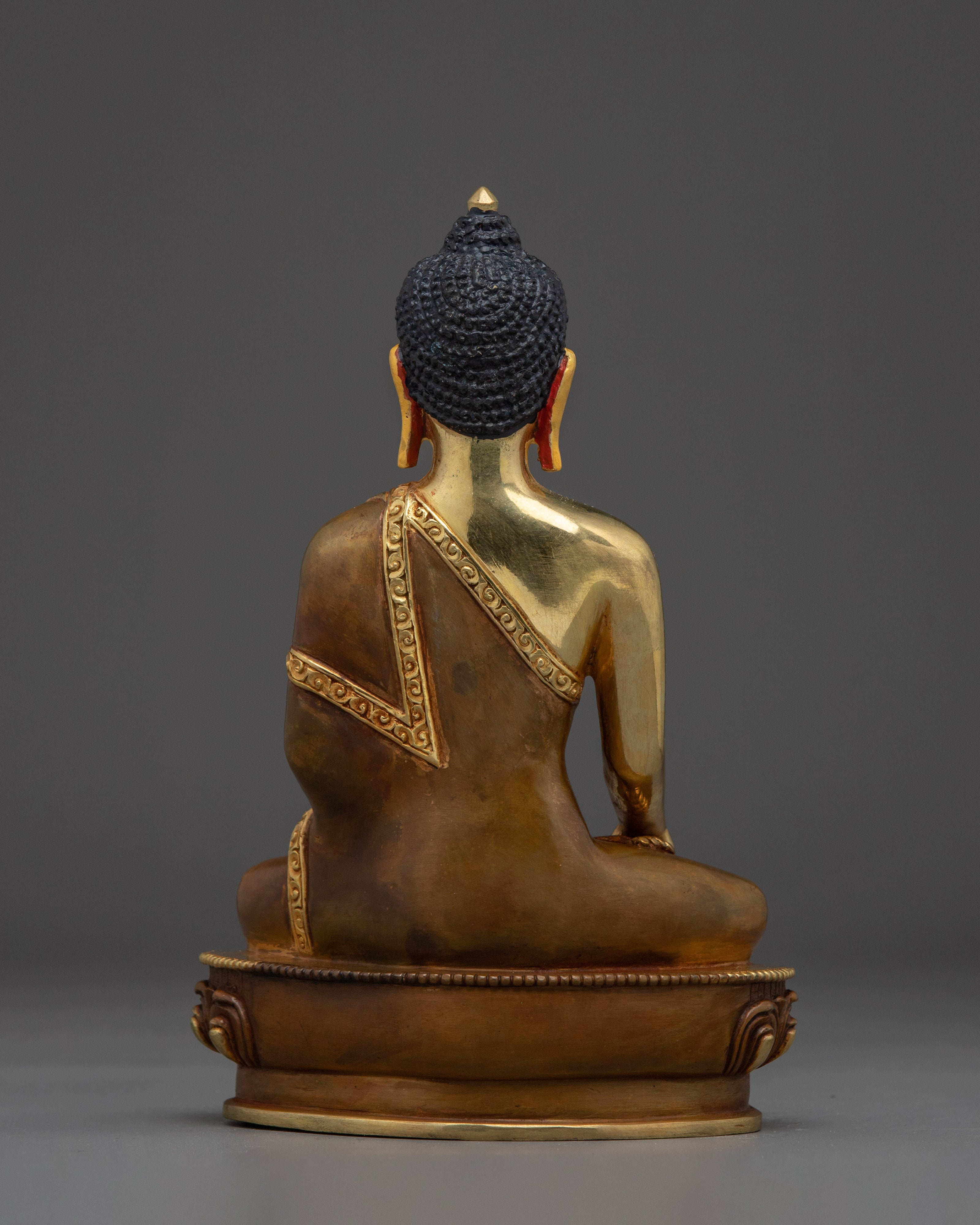Shakyamuni, Peaceful Buddha Golden Sculpture | Meditation Icon