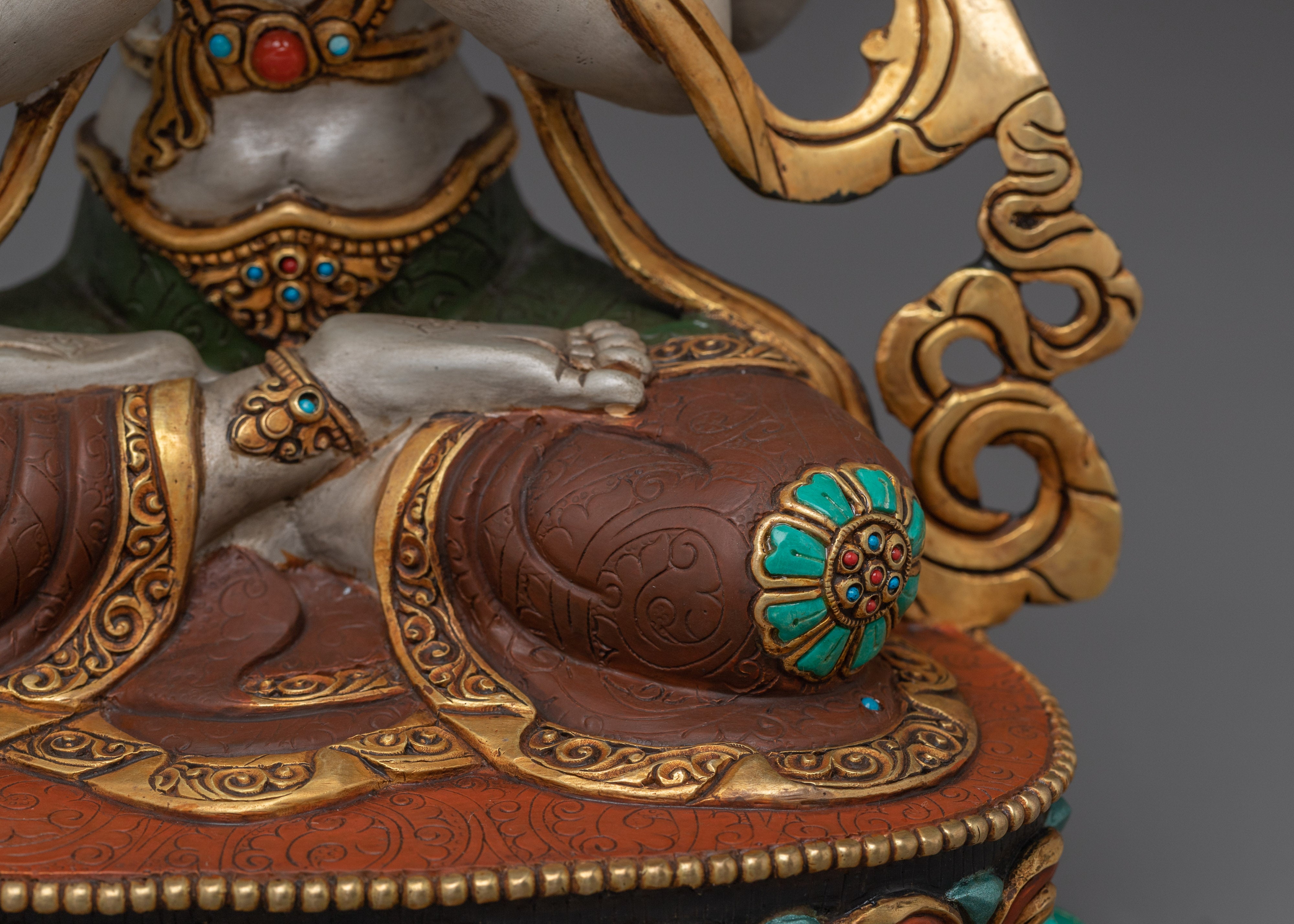 Chenrezig Statue in Gold and Copper Deity | Compassion and Loving Kindness