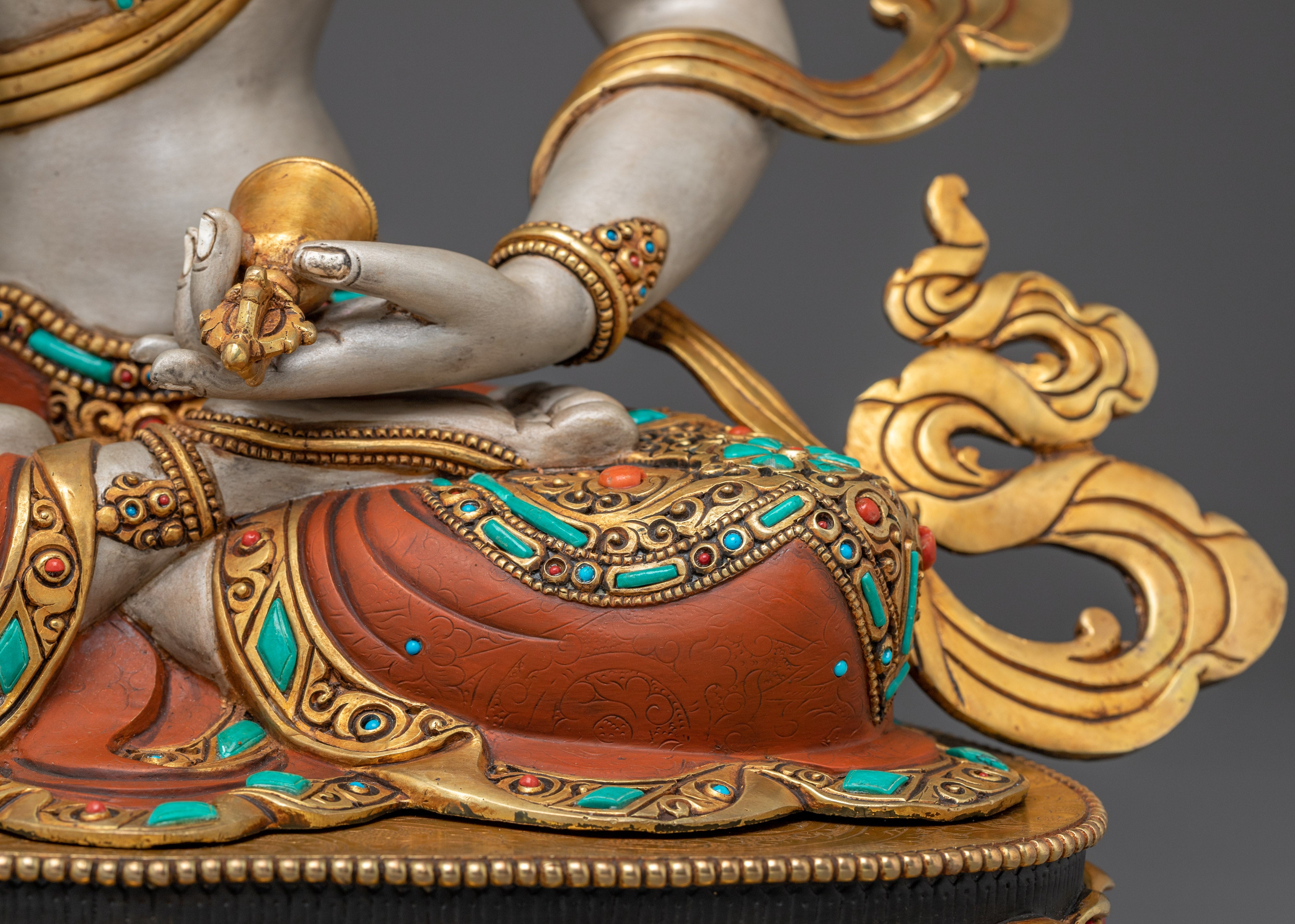 Vajrasattva Gold Statue Symbol of Purification | Spiritual Altar Decor