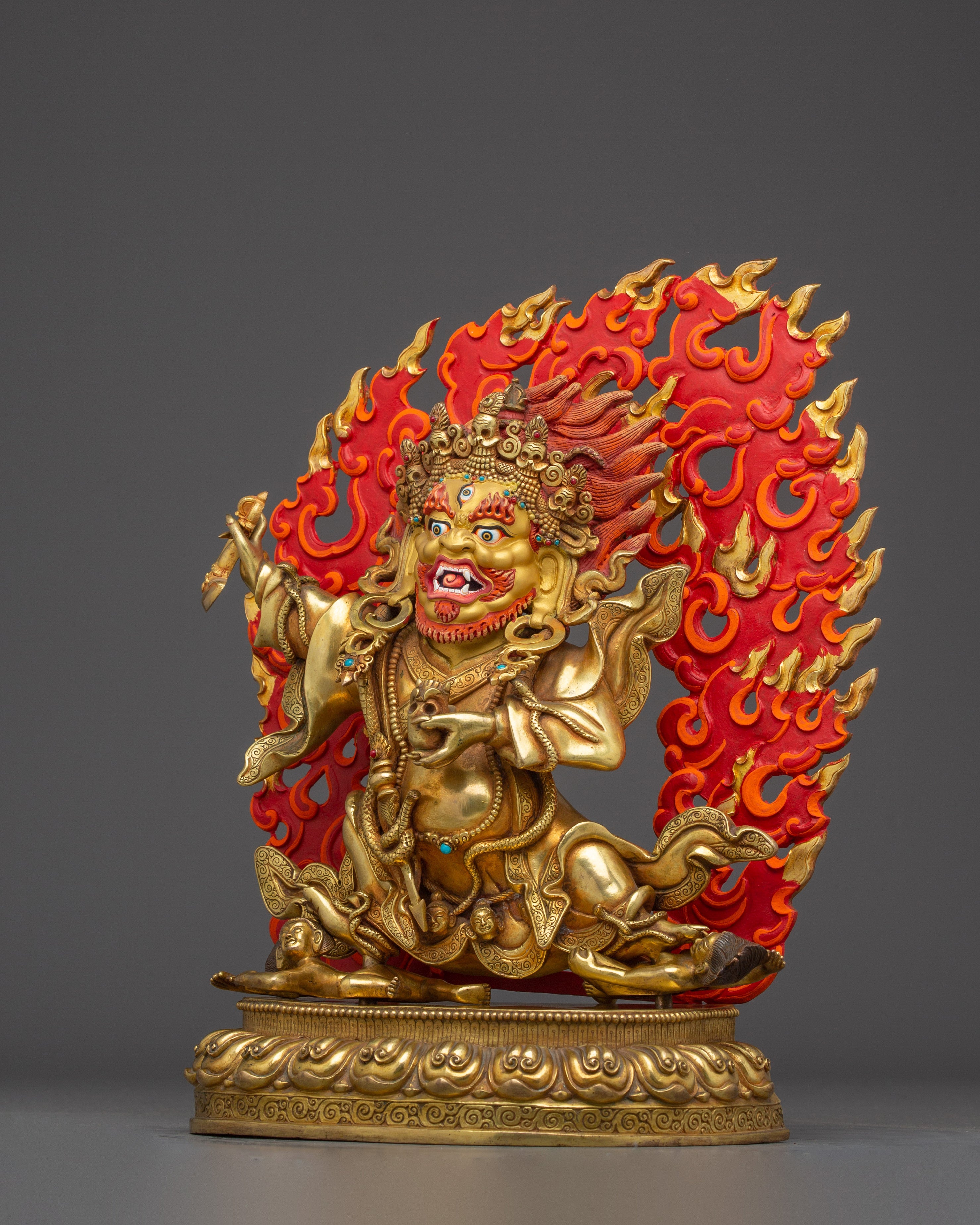 Mahakala Bernagchen Statue: Dharma Protector