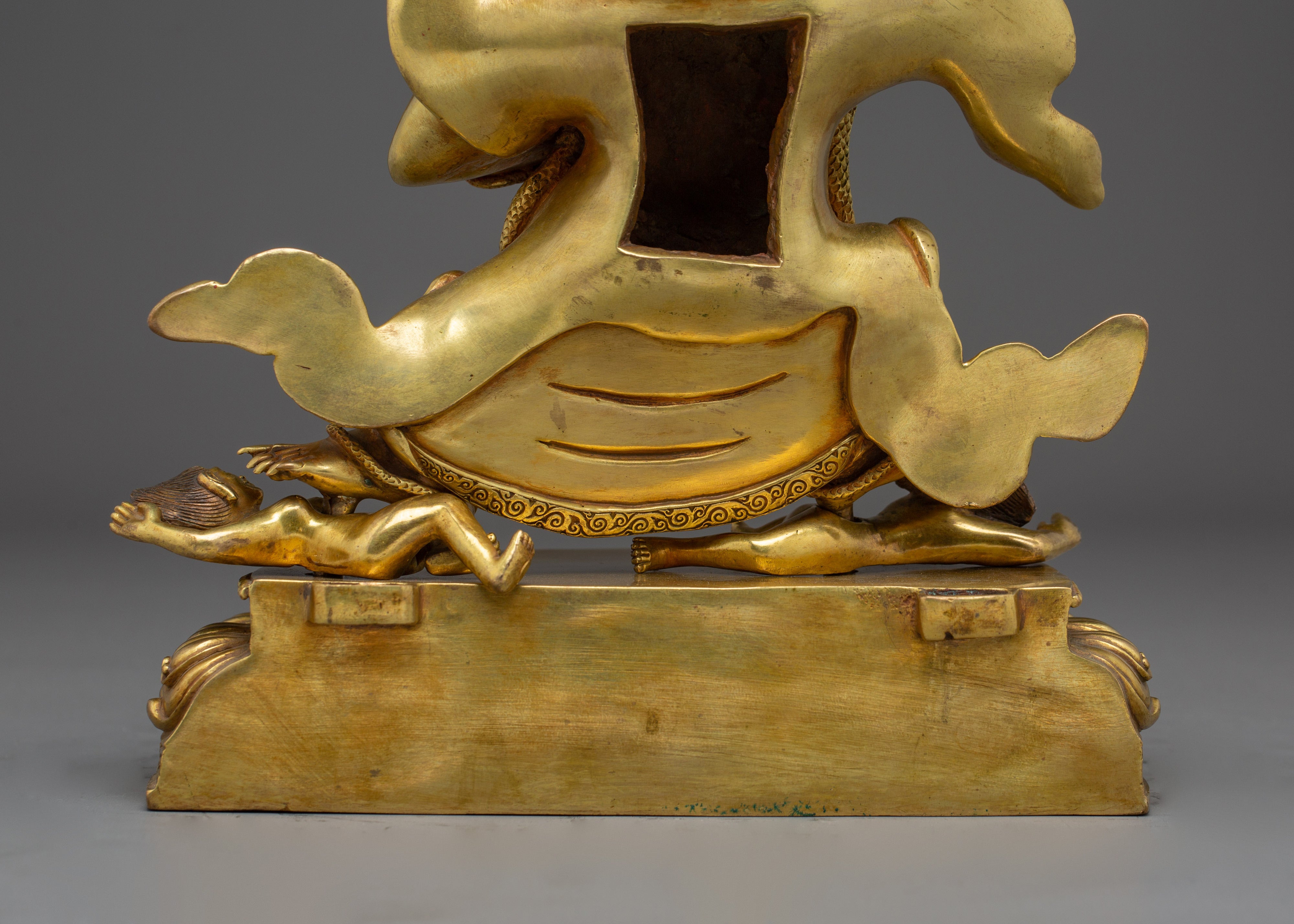 Mahakala Bernagchen Statue: Dharma Protector