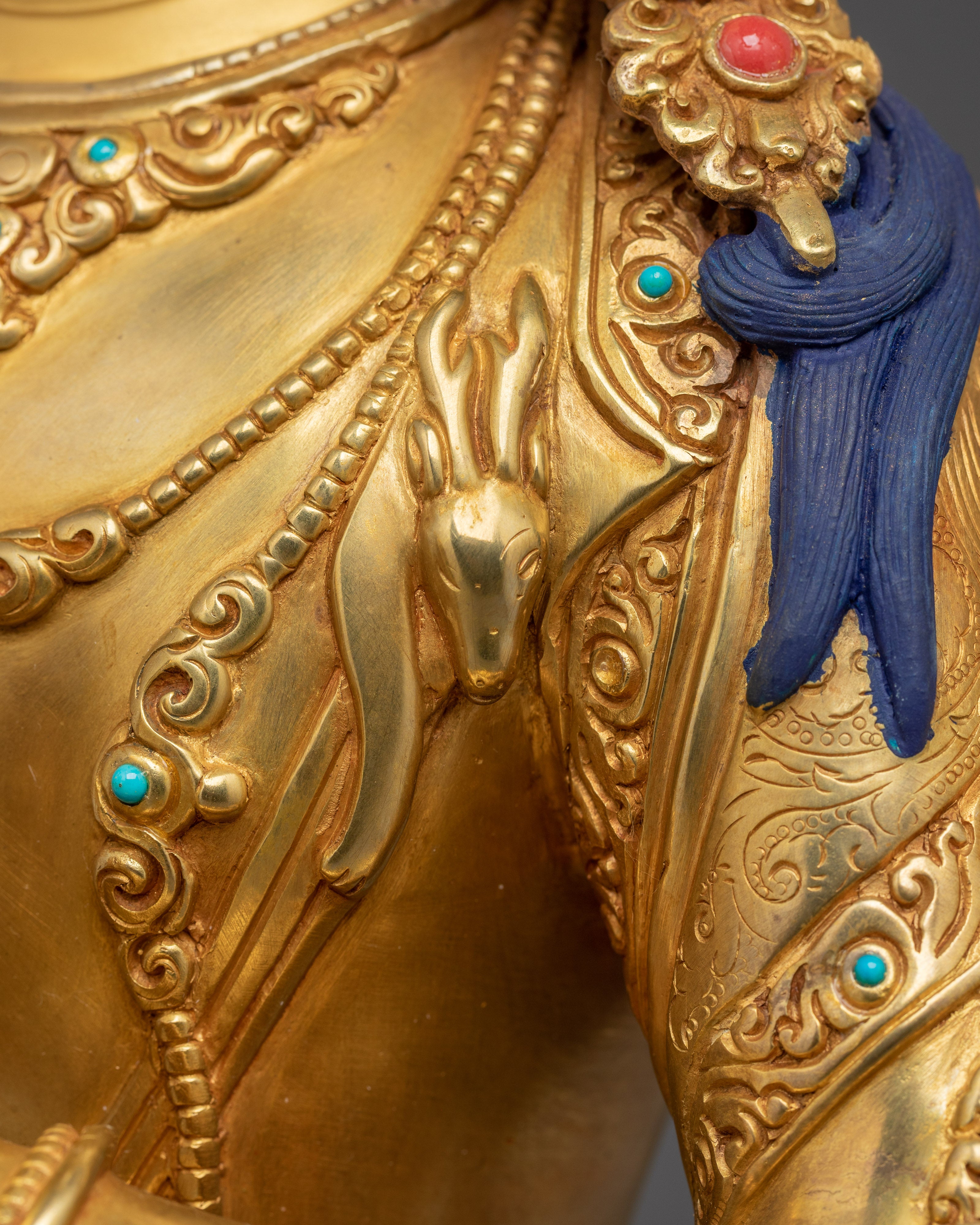 Chenrezig Statue: Buddhist Compassionate Bodhisattva