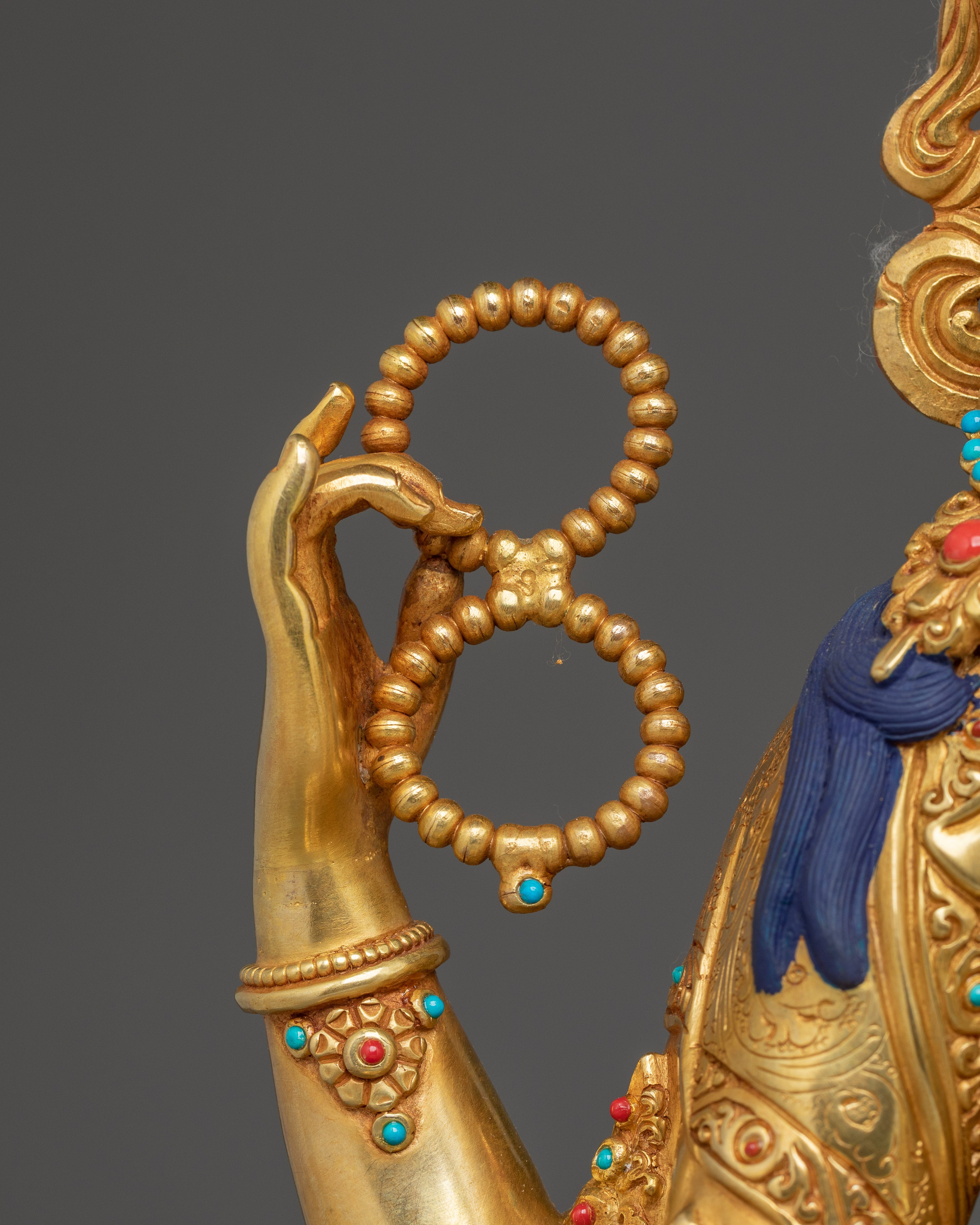 Chenrezig Statue: Buddhist Compassionate Bodhisattva