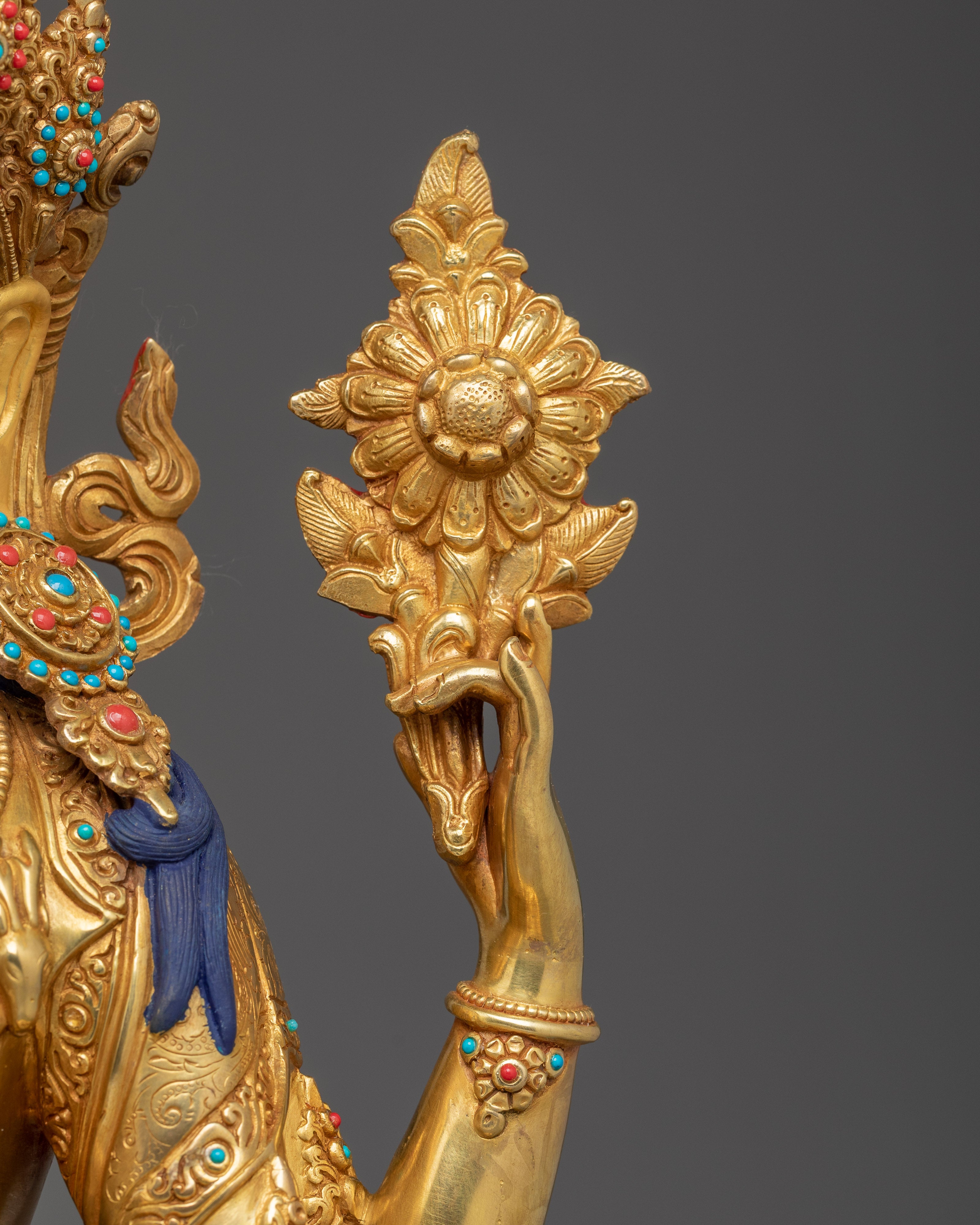 Chenrezig Statue: Buddhist Compassionate Bodhisattva