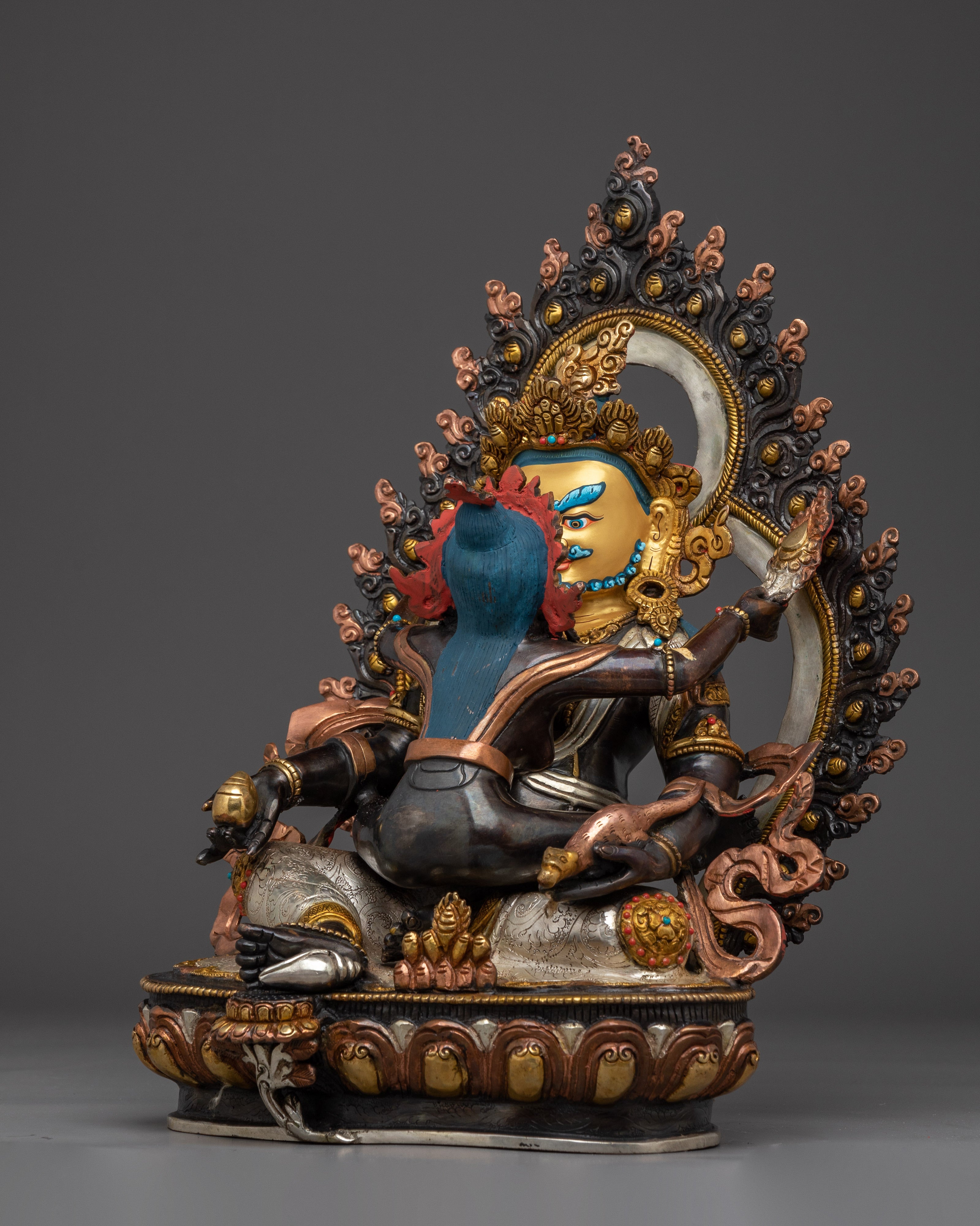 Green Dzambhala Statue: Wealth Deity