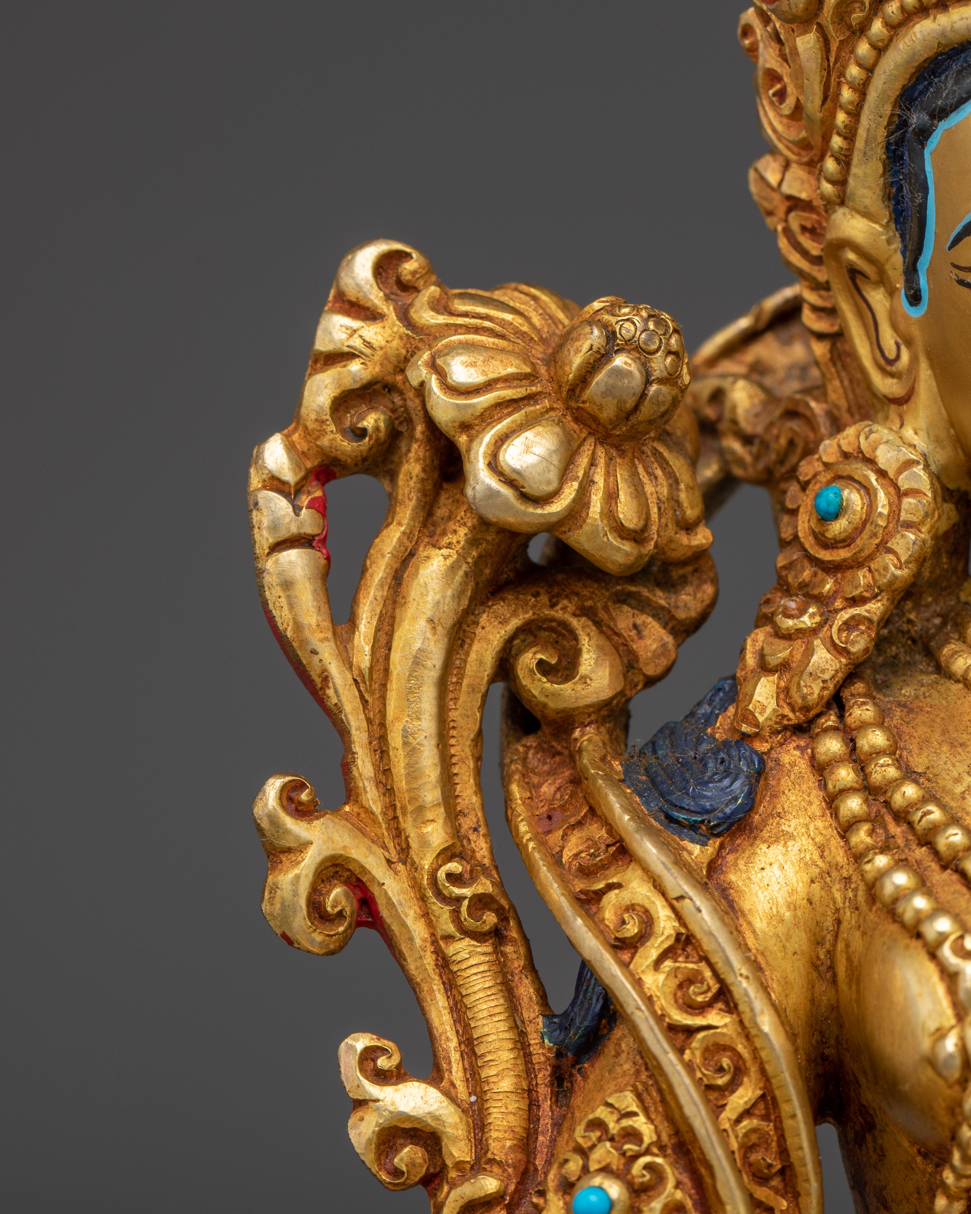 Green Tara Statue: Revered Buddhist Goddess