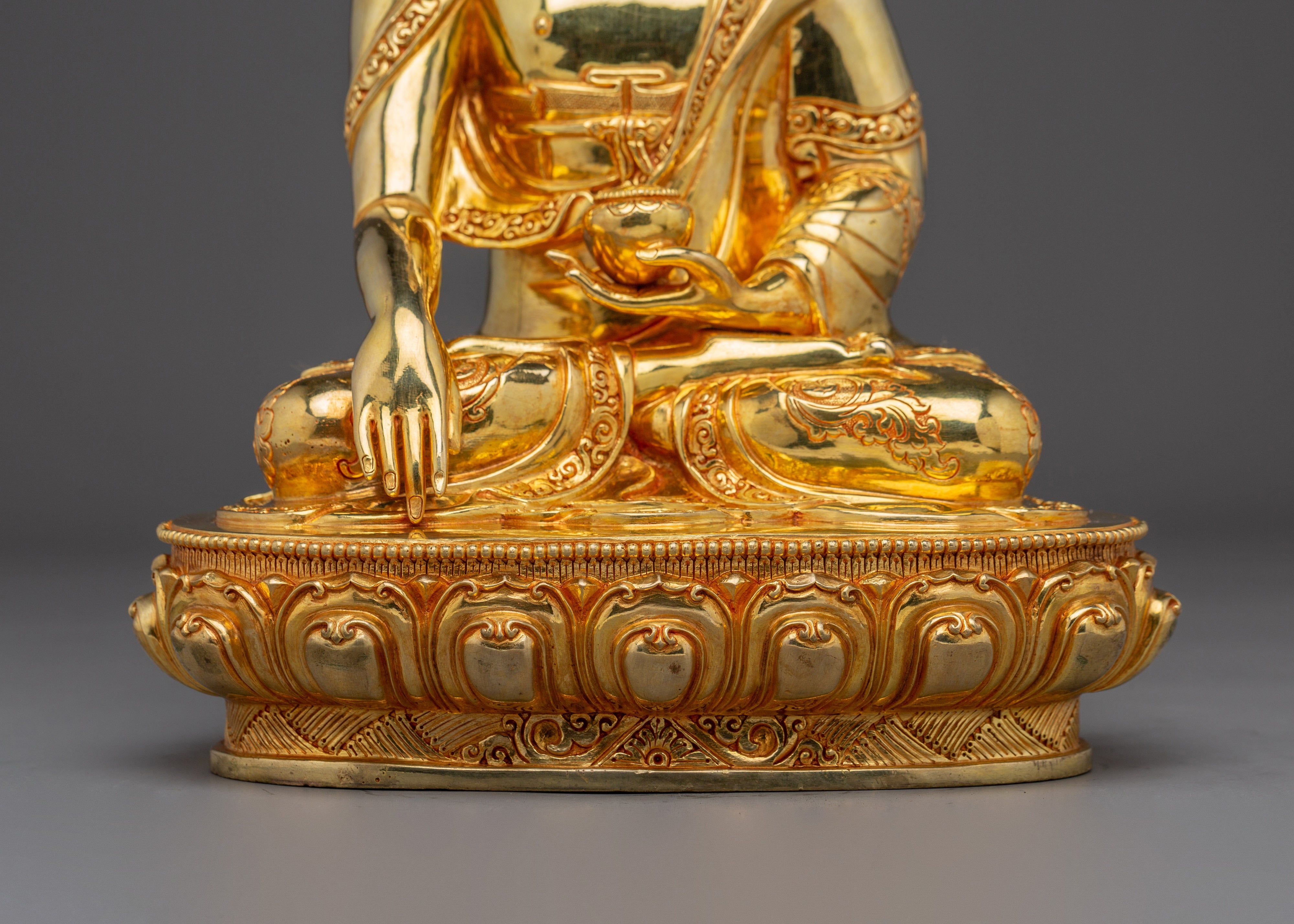 Shakyamuni Buddha Art, Historical Enlightened One | Gold-Gilded Sculpture for Peace