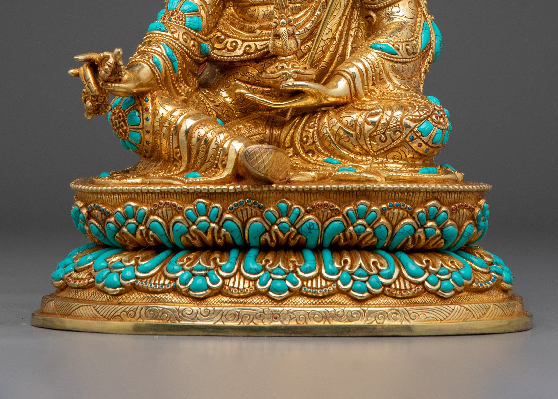 Guru Rinpoche statue in 24K gold gilded copper | Gemstones & Acrylic Paintings