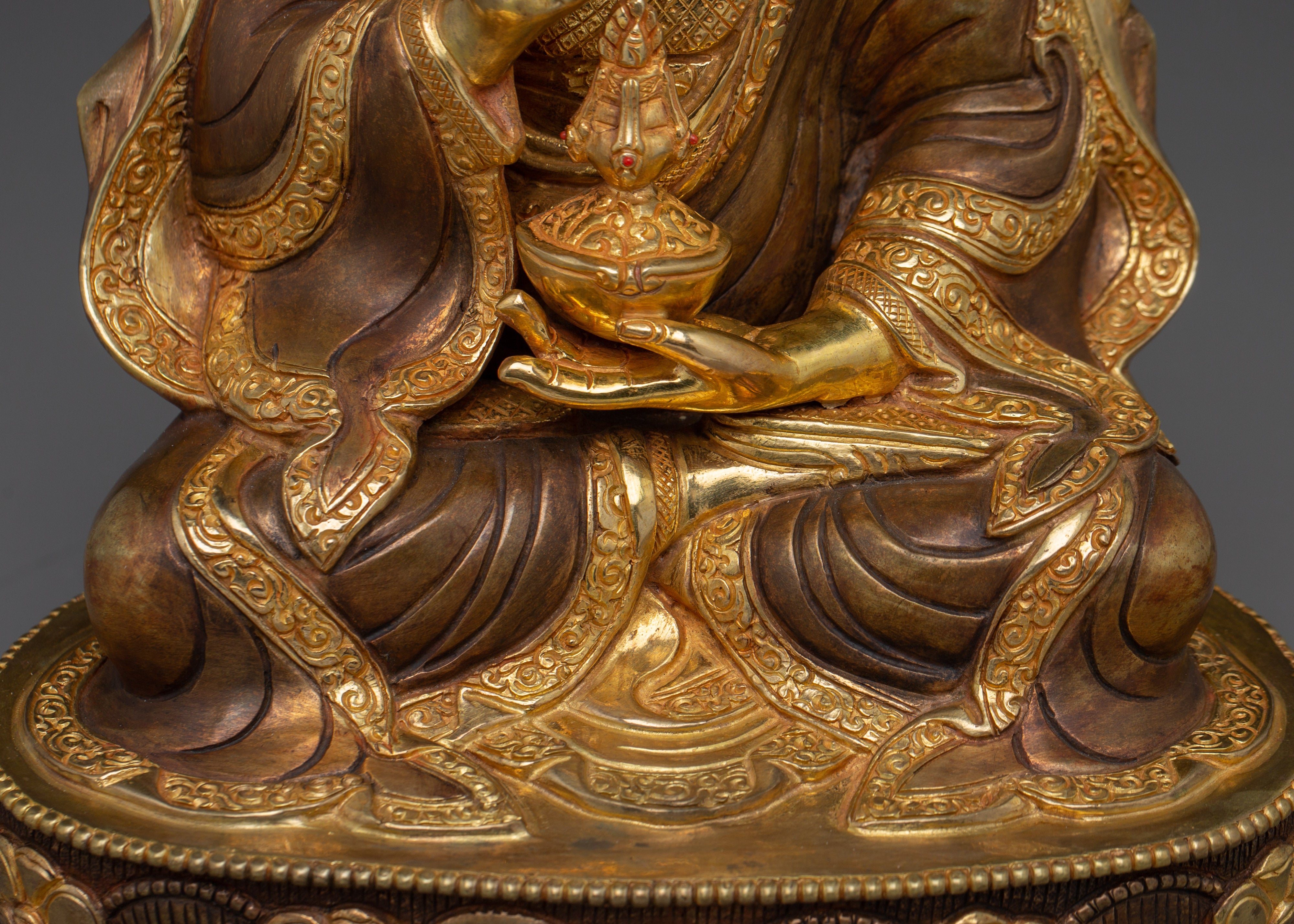 Guru Tsoyke Dorje Statue: Guru Rinpoche Peaceful Form