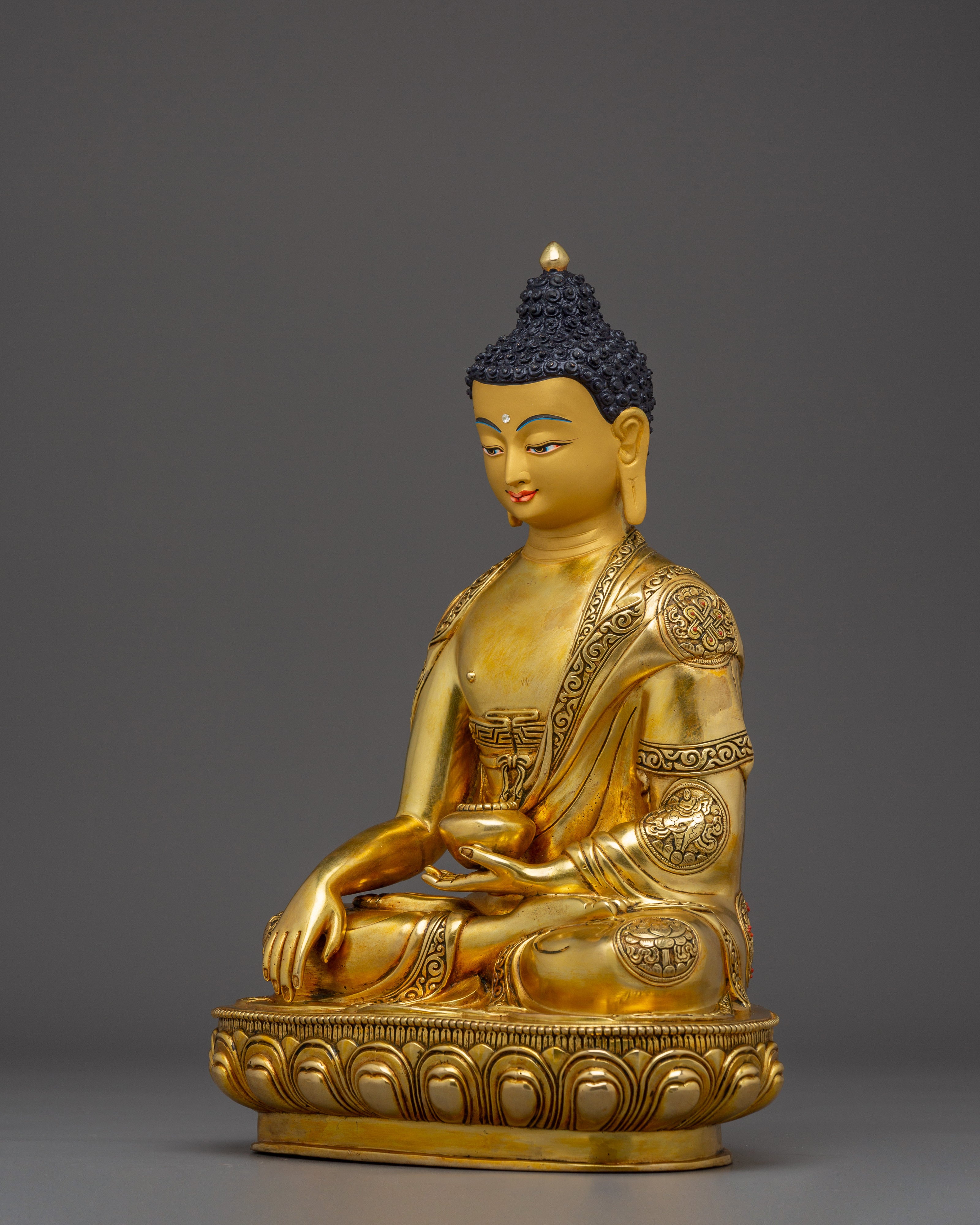 Peaceful Icon Shakyamuni Buddha | Seated Enlightened One