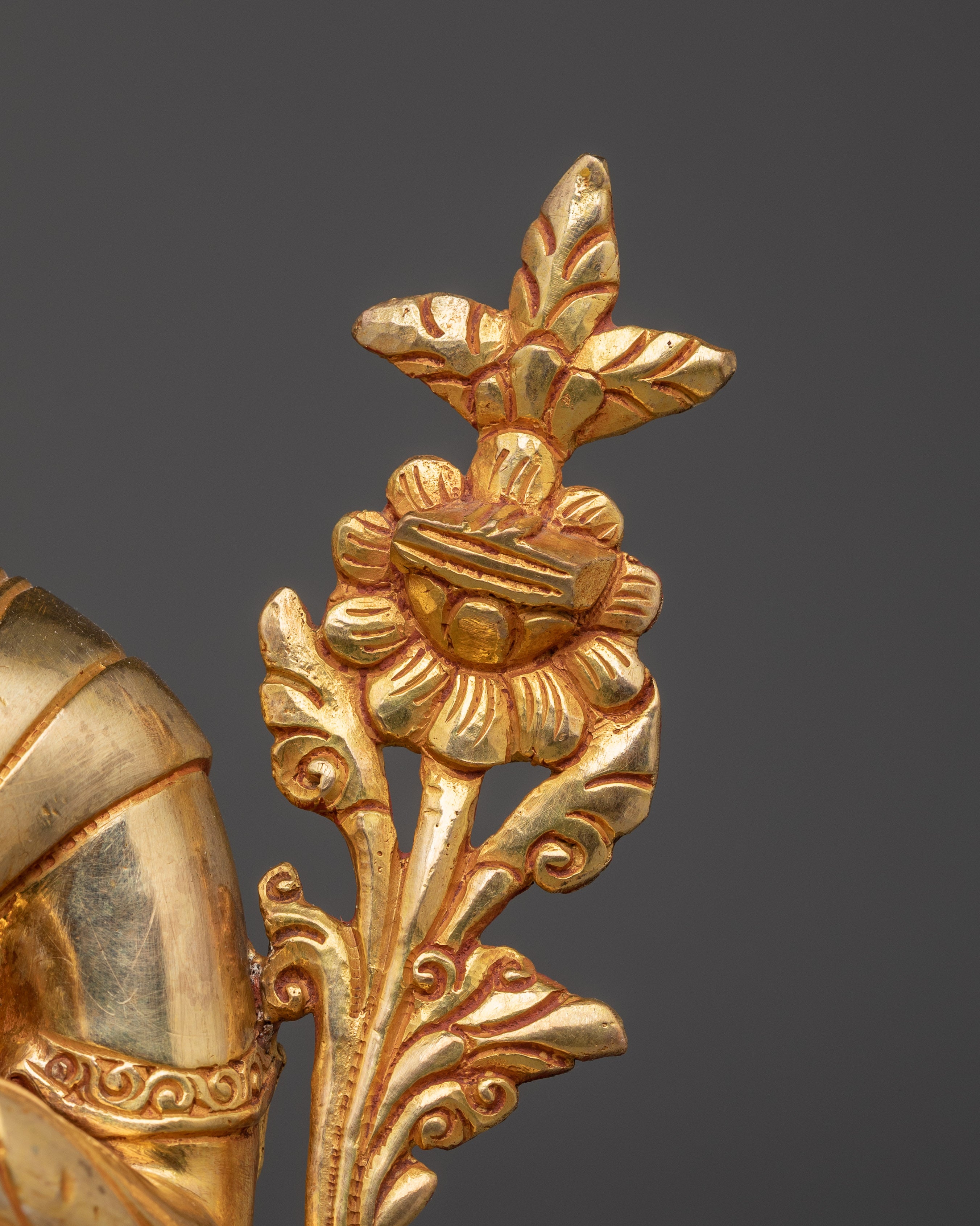 Sacred Tsongkhapa Statue | Gold Gilded Tibetan Artwork