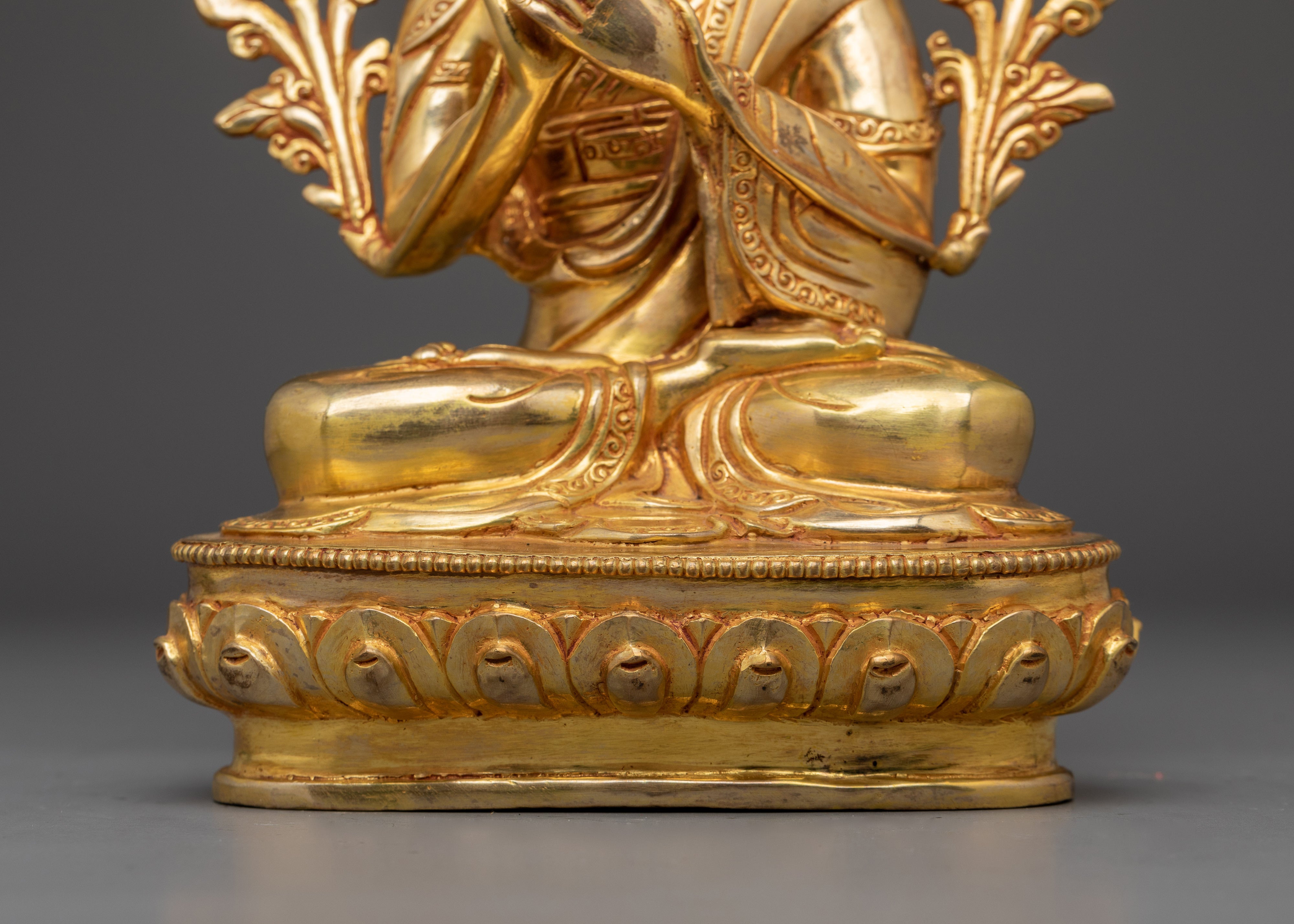 Sacred Tsongkhapa Statue | Gold Gilded Tibetan Artwork