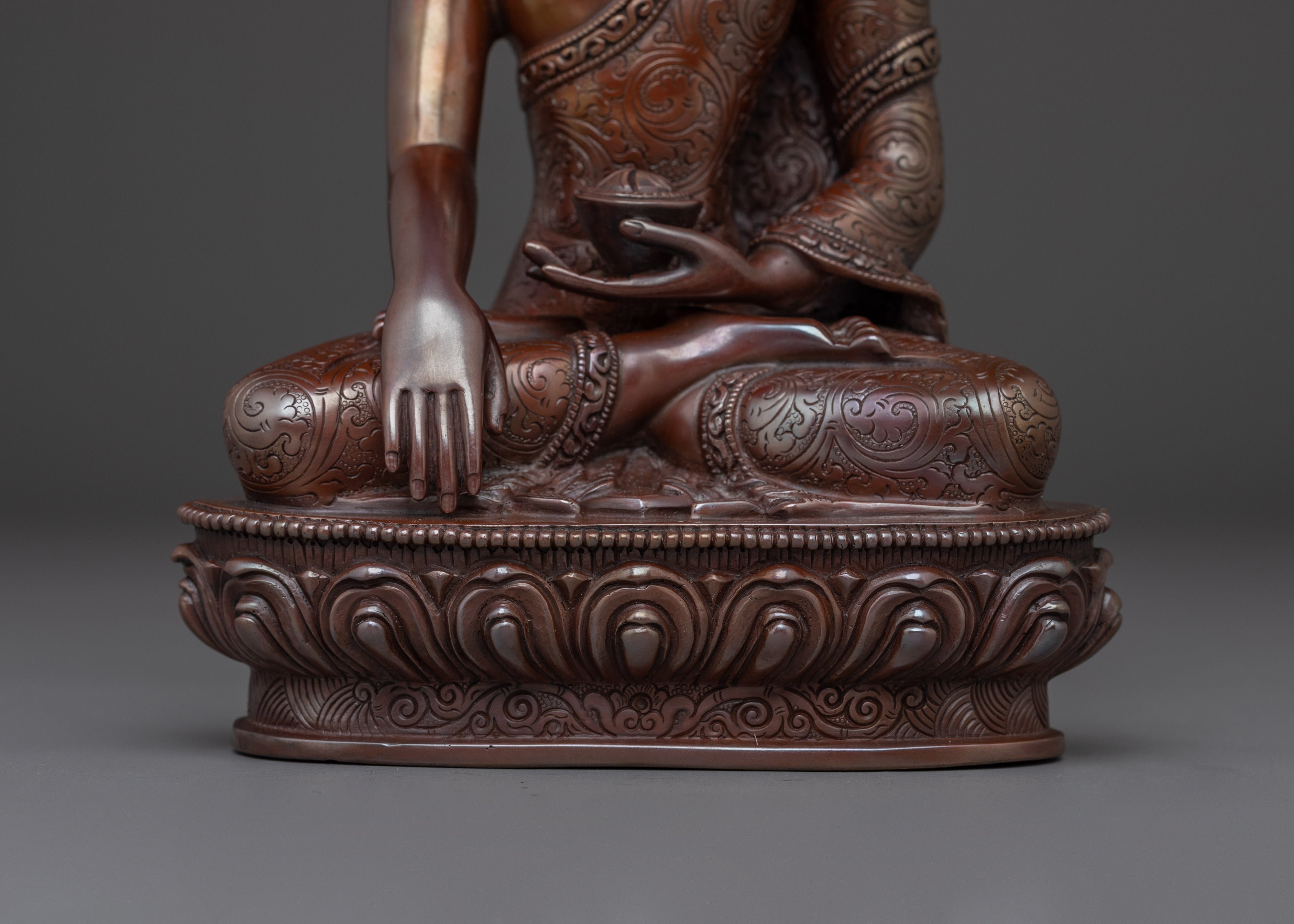 Handmade Shakyamuni Buddha Statue: Sage of the Shakyas