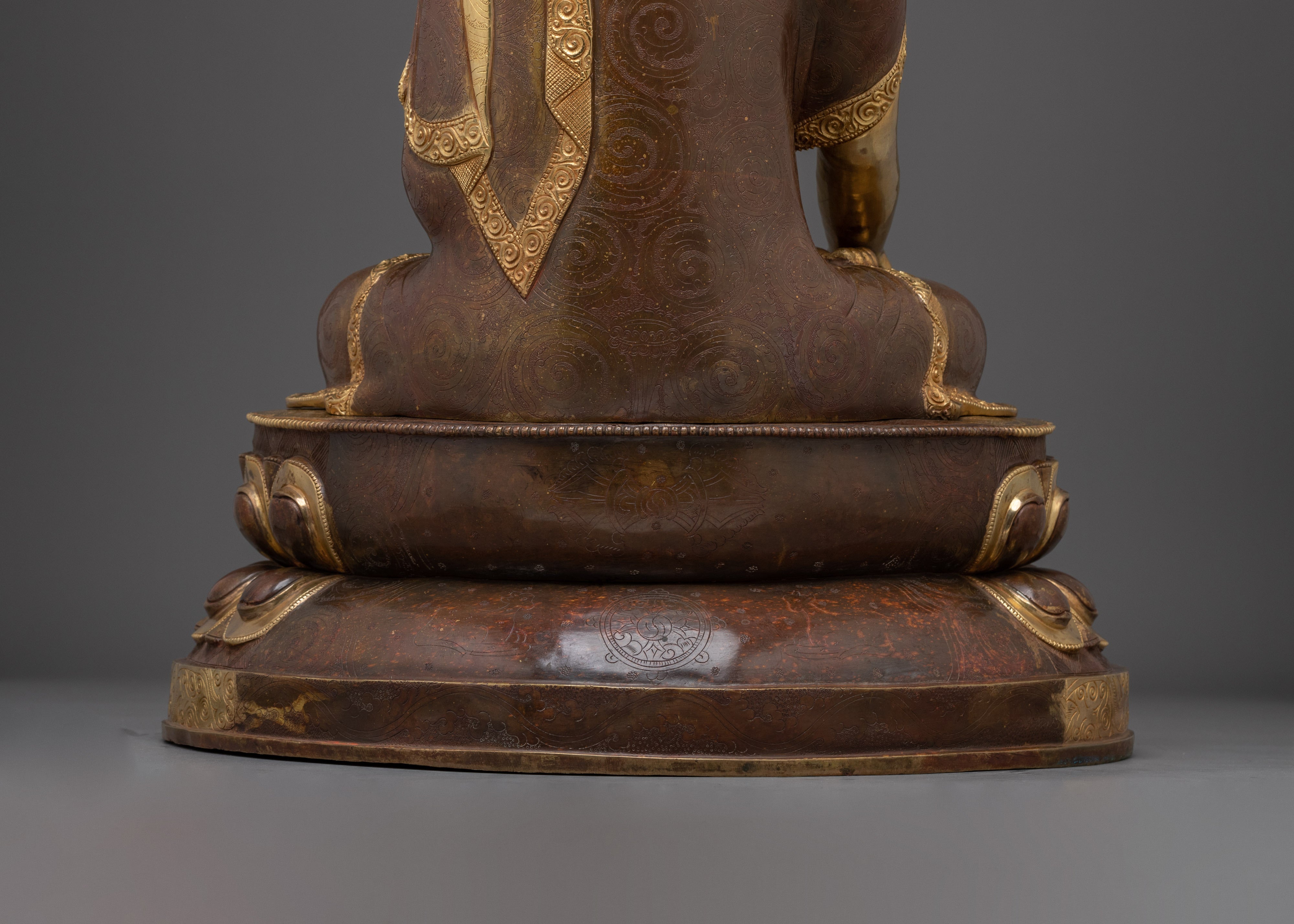 Shakyamuni Buddha Statue in Copper with 24K Gold Gilding | Spiritual Decor