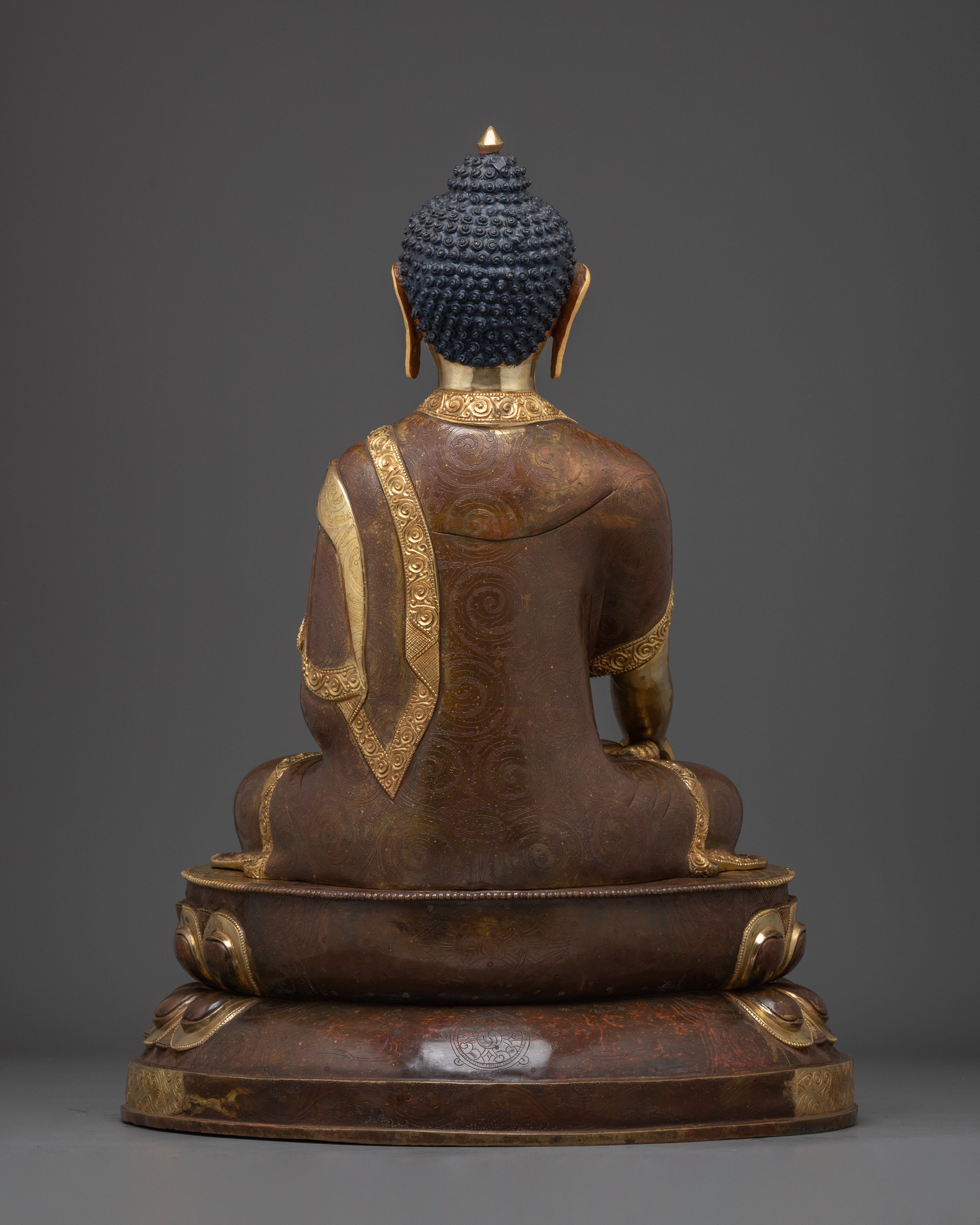 Shakyamuni Buddha Statue in Copper with 24K Gold Gilding | Spiritual Decor
