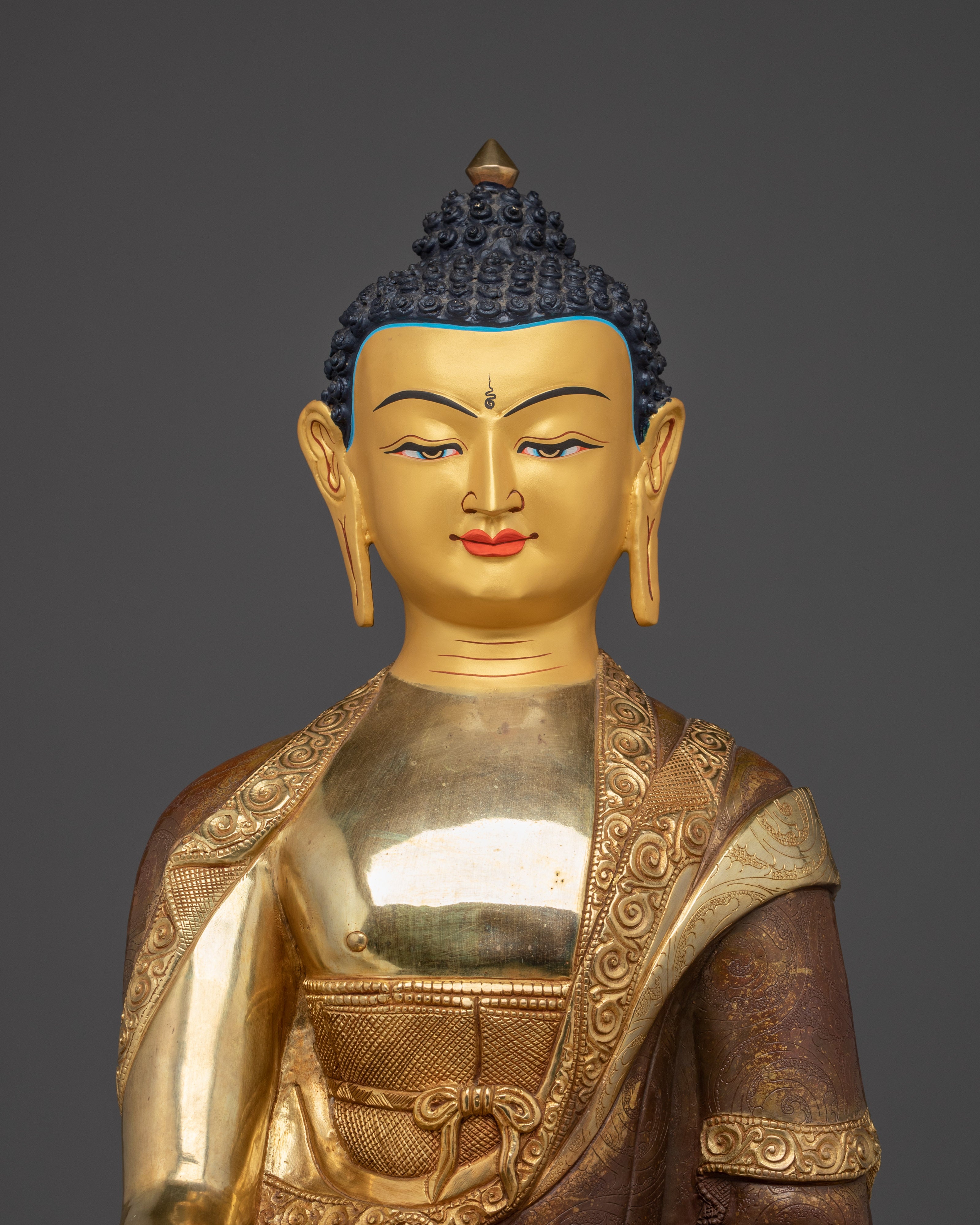 Shakyamuni Buddha Statue in Copper with 24K Gold Gilding | Spiritual Decor