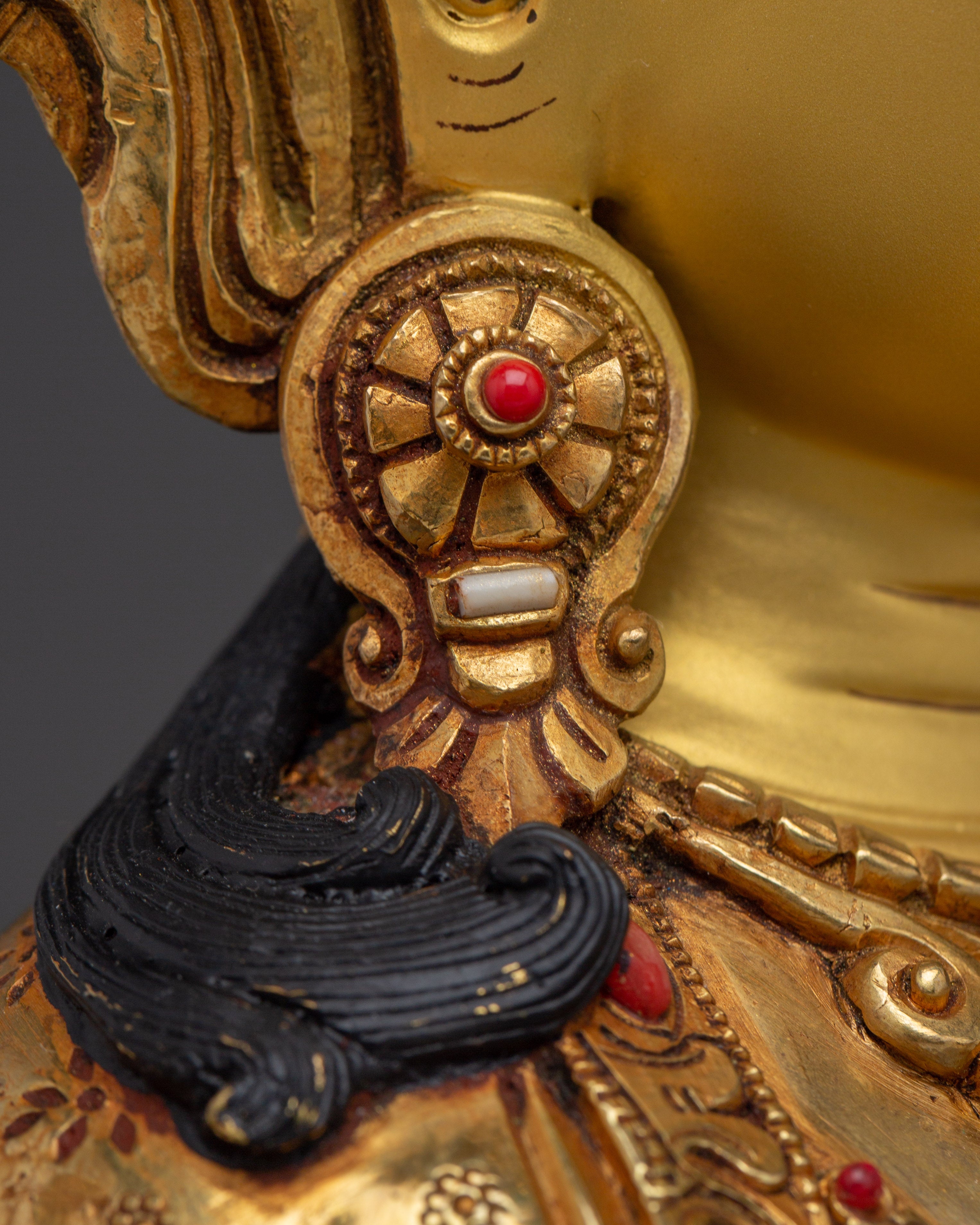 Buddhist Figurine of Chenrezig | Bodhisattva of Compassion