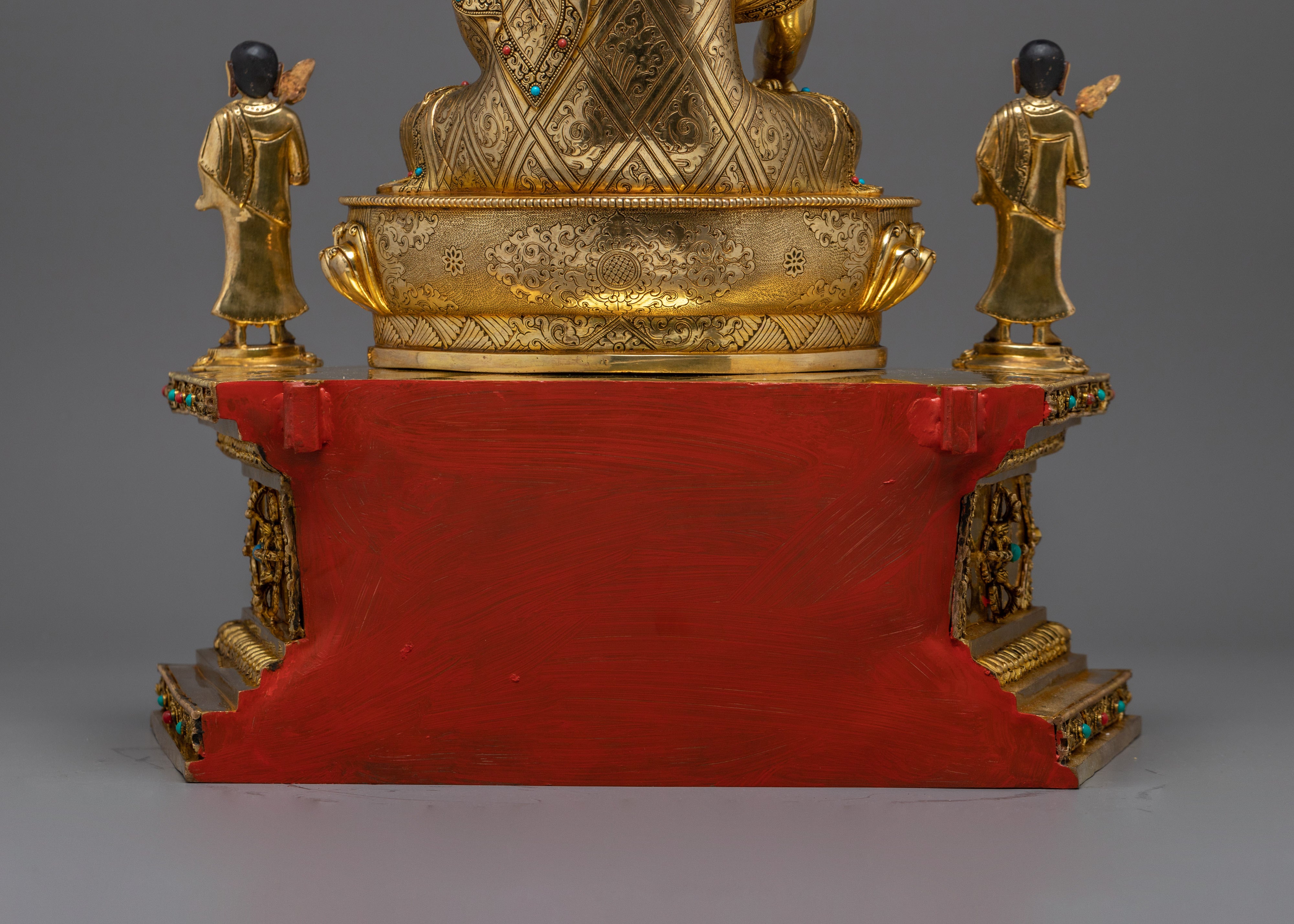 Peace and Enlightenment with the Shakyamuni Buddha in Throne Statue